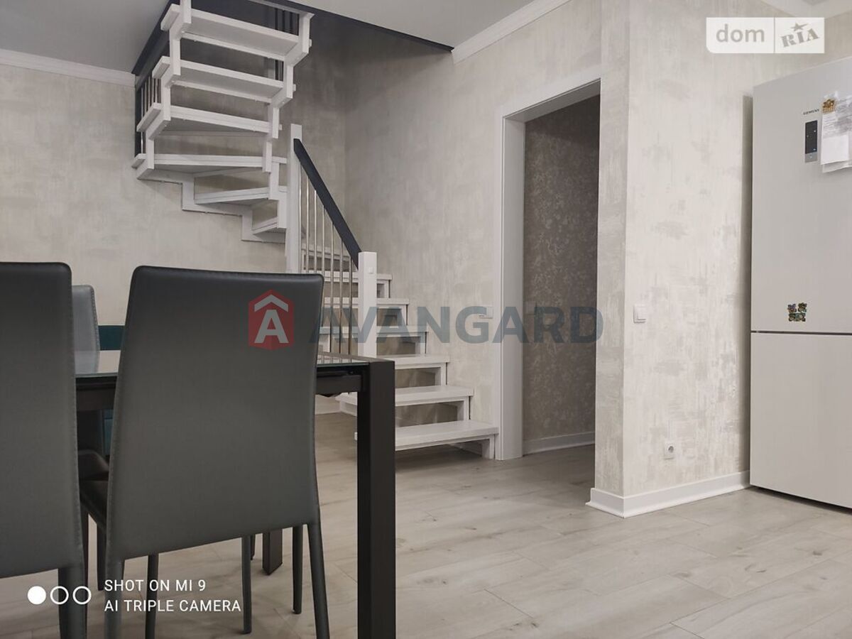 3 ����. ��������, 119/92/27 ��. �., 2/5 ���� ���� 13