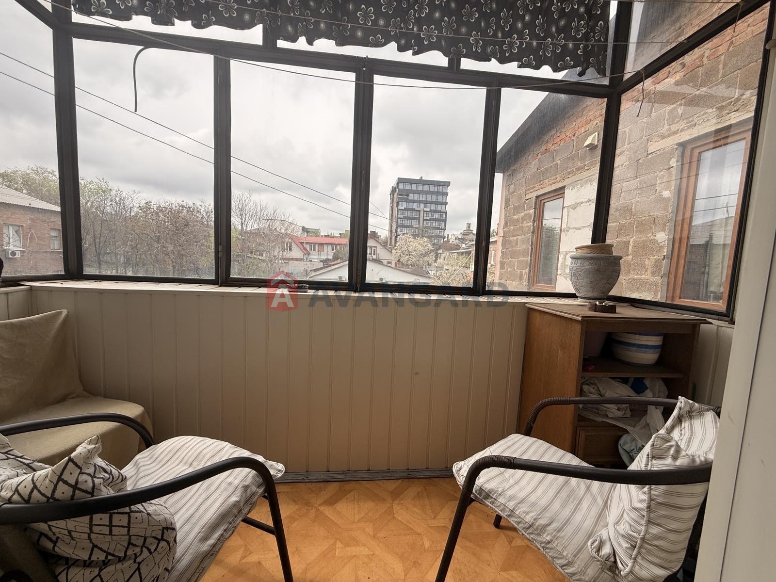 4 ��. ��������, 95/70/20 ��. �., 3/3 ������ ���� 20