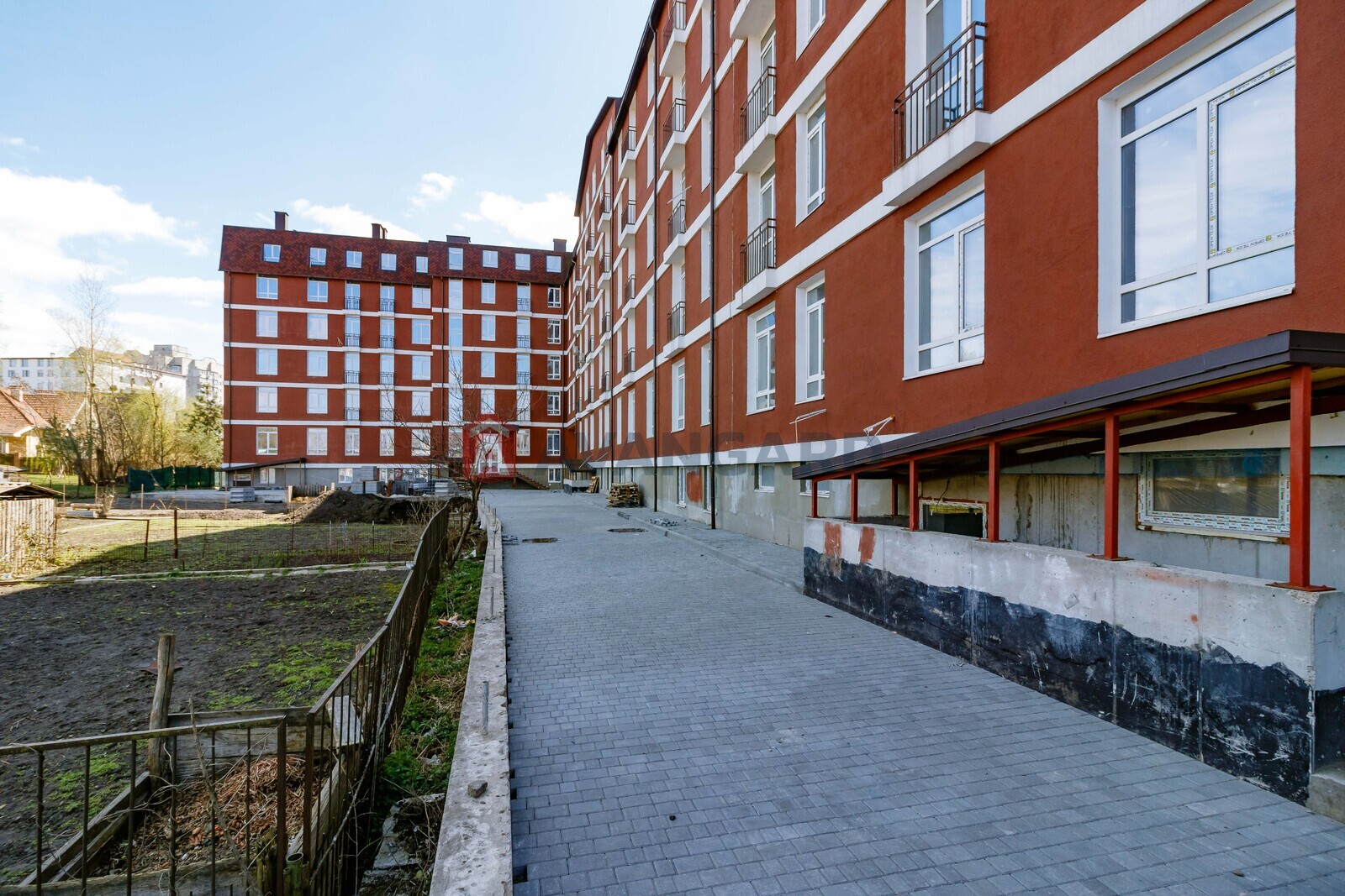 2 ��. ��������, 62,9/26,5/9,6 ��. �., 5/6 ������ ���� 13