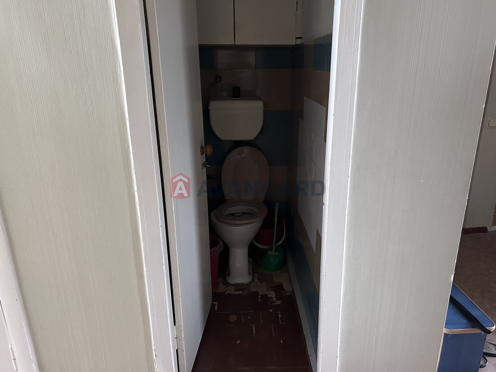 3 ����. ��������, 69/39/8 ��. �., 5/5 ���� ���� 9