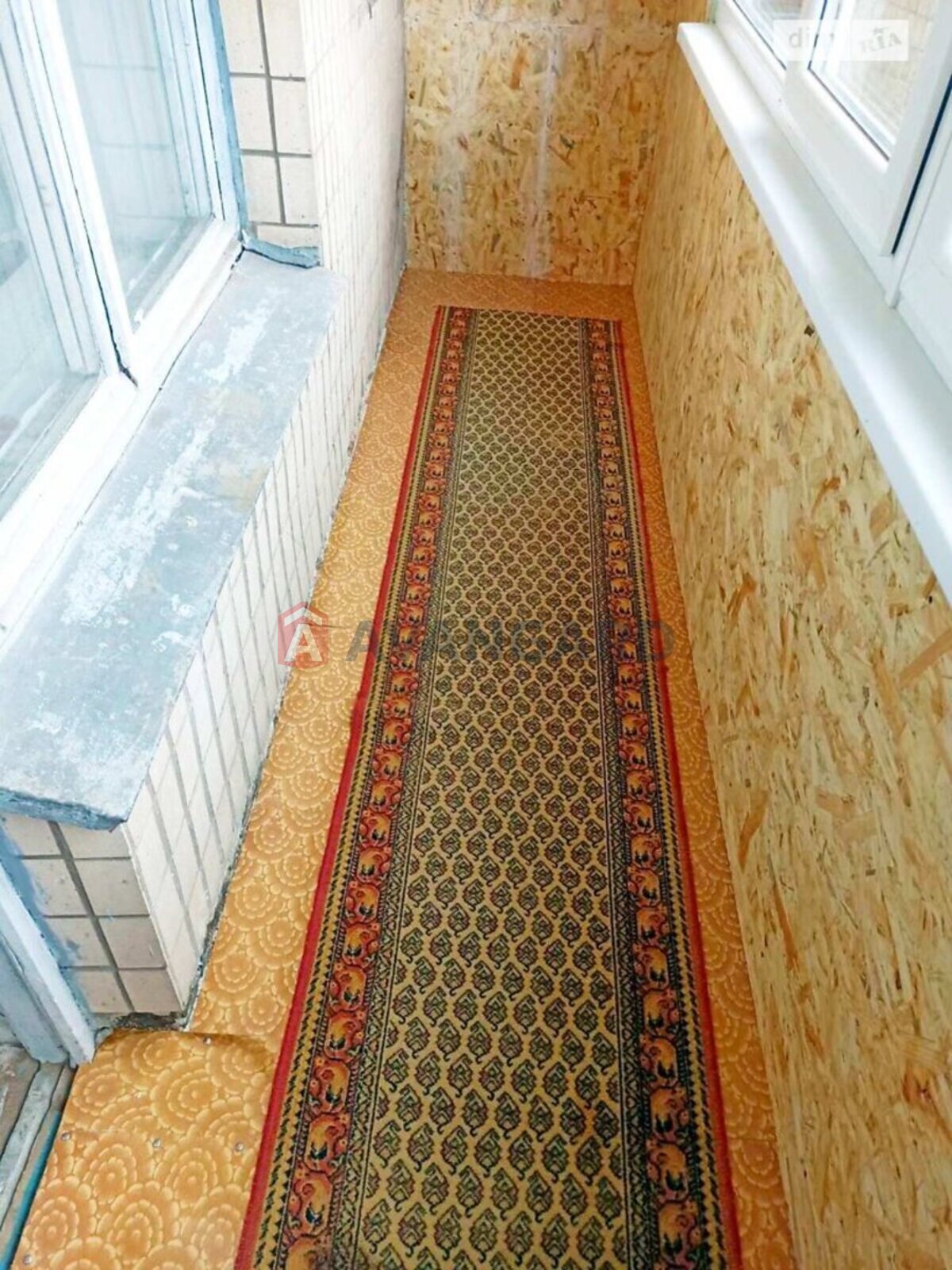 4 ��. ��������, 82/51/7 ��. �., 5/9 ������ ���� 15