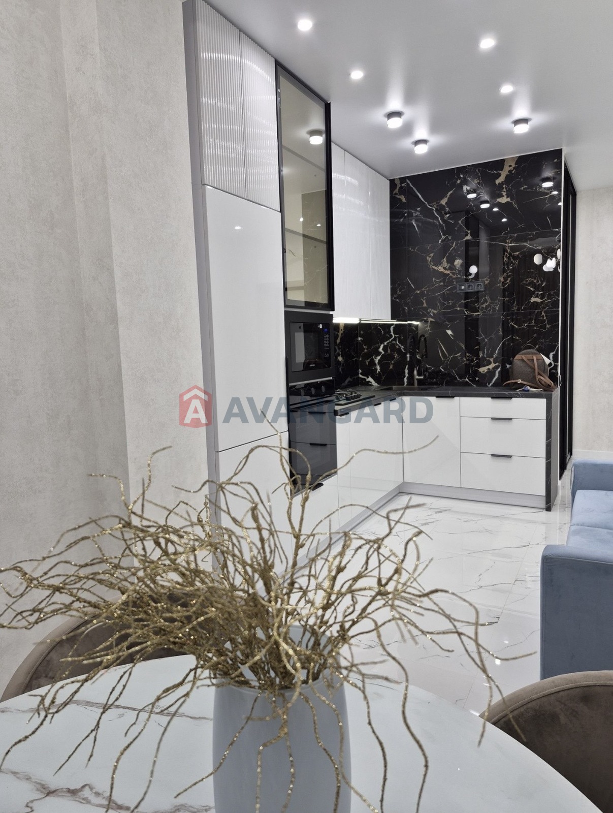 1 ��. ��������, 40/20/17 ��. �., 5/11 ������ ���� 4