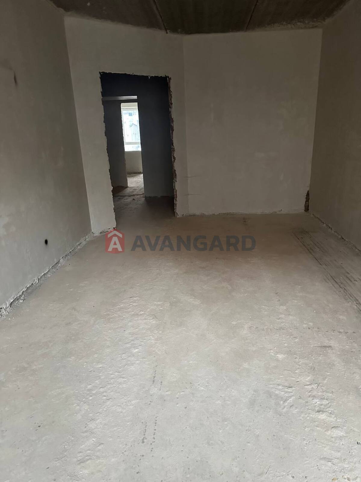 1 ��. ��������, 83/44/17,4 ��. �., 1/10 ������ ���� 5