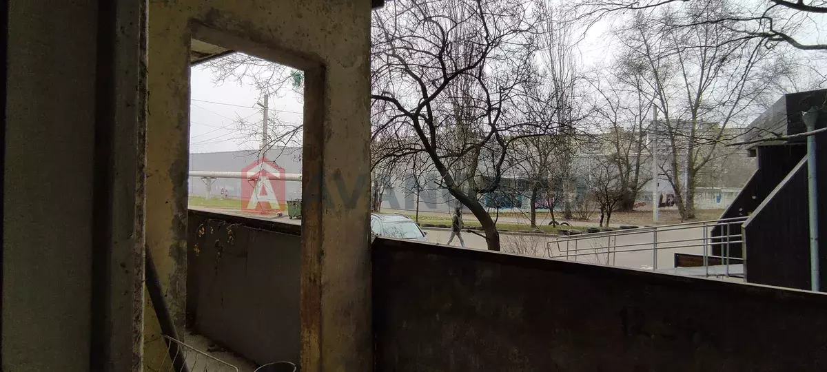 3 ��. ��������, 77/51/9 ��. �., 1/12 ������ ���� 15