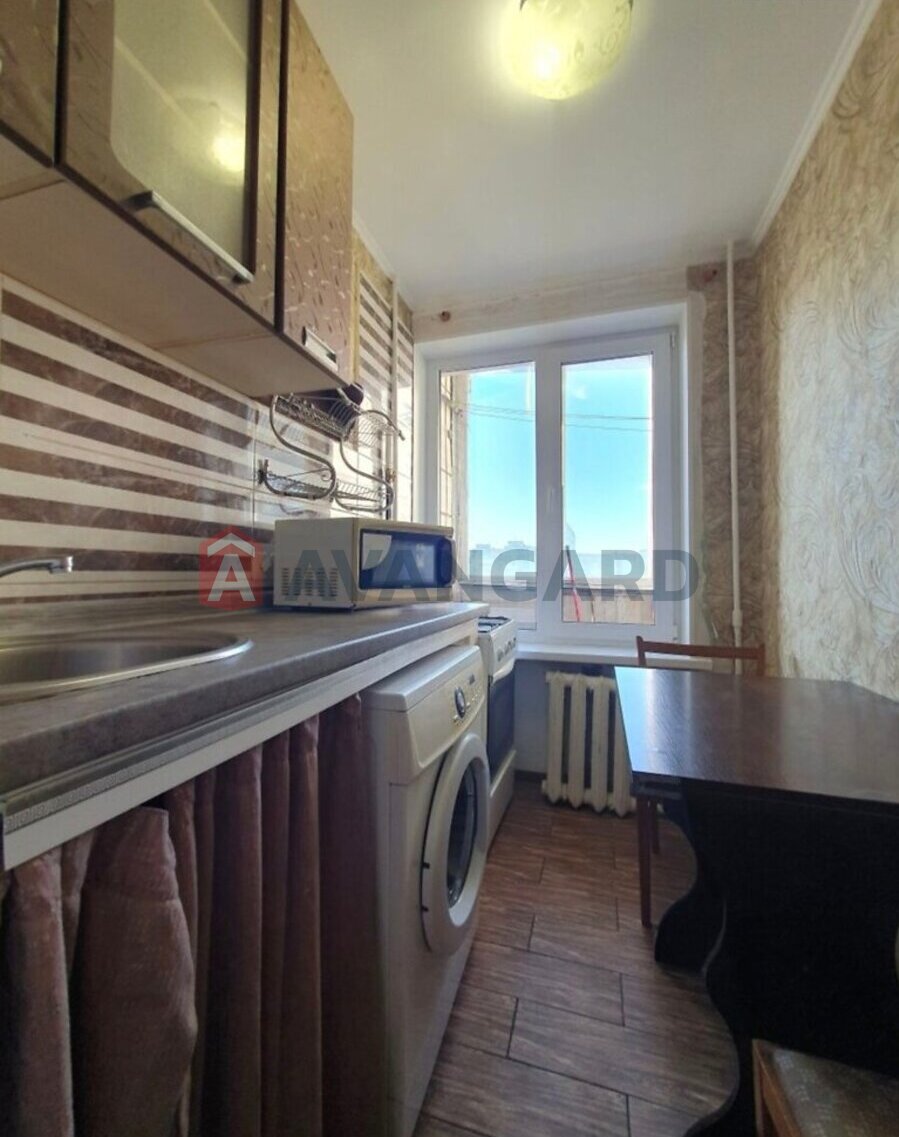 1 ����. ��������, 30/17/3 ��. �., 6/9 ���� ���� 7