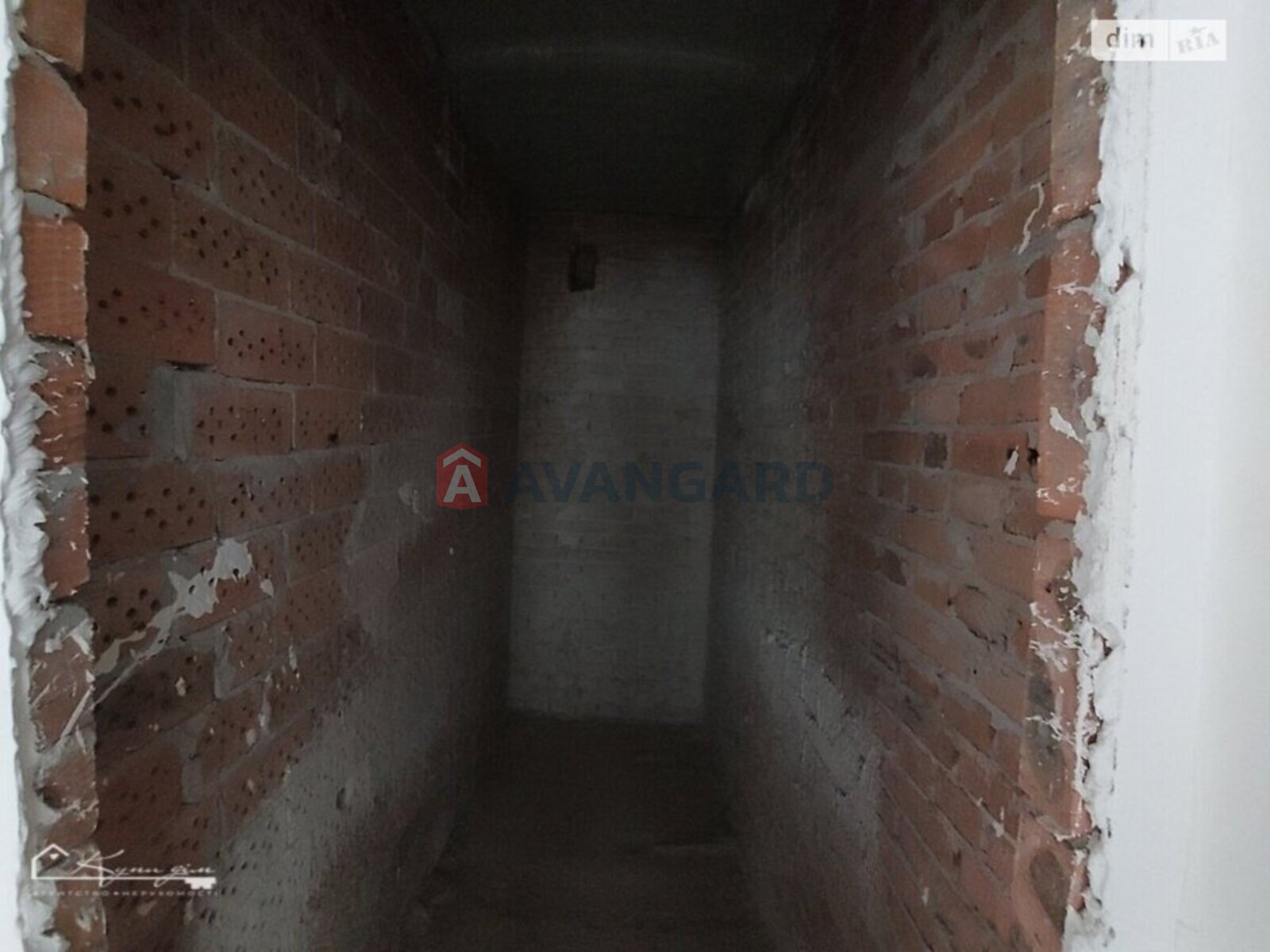 2 ��. ��������, 80/-/- ��. �., 7/10 ������ ���� 10