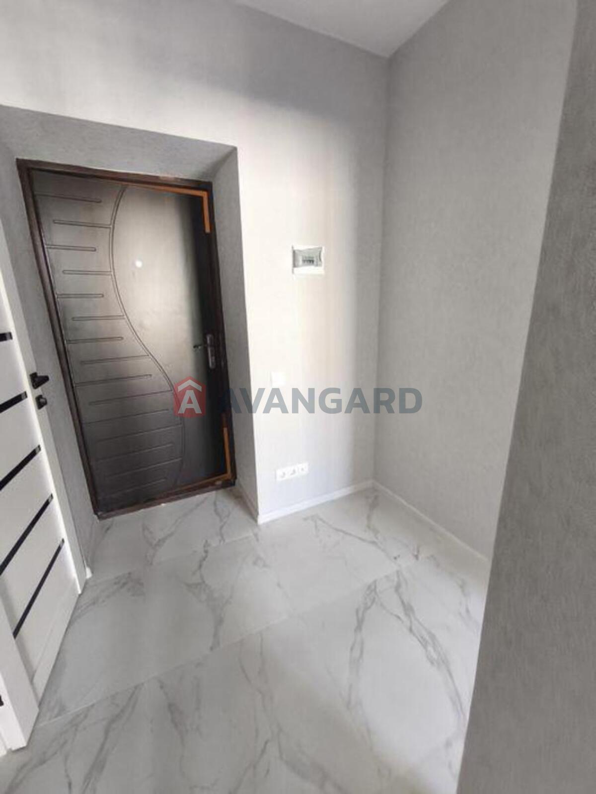 1 ��. ��������, 38/-/13 ��. �., 10/10 ������ ���� 7