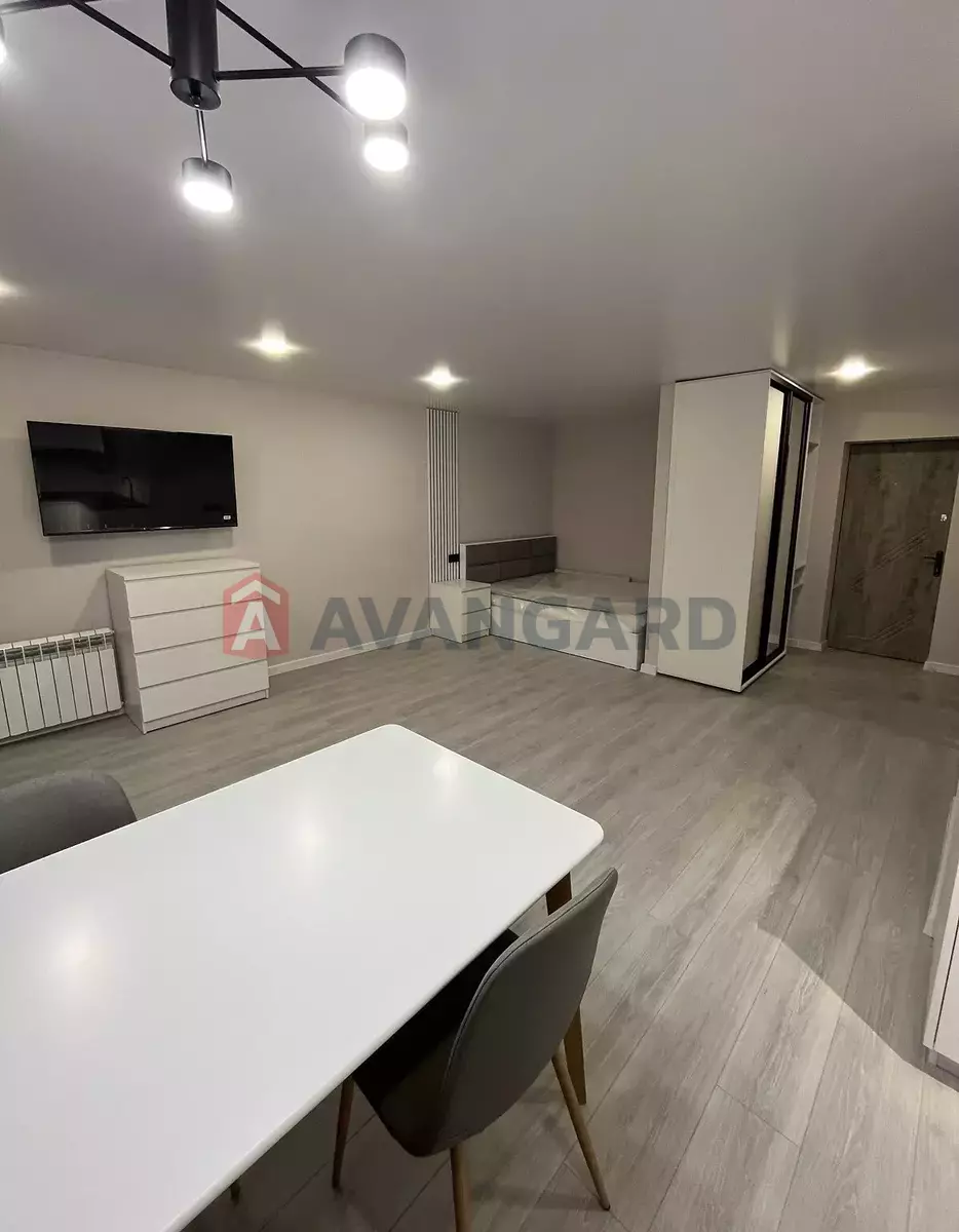 1 ����. ��������, 39/18/- ��. �., 9/14 ���� ���� 6