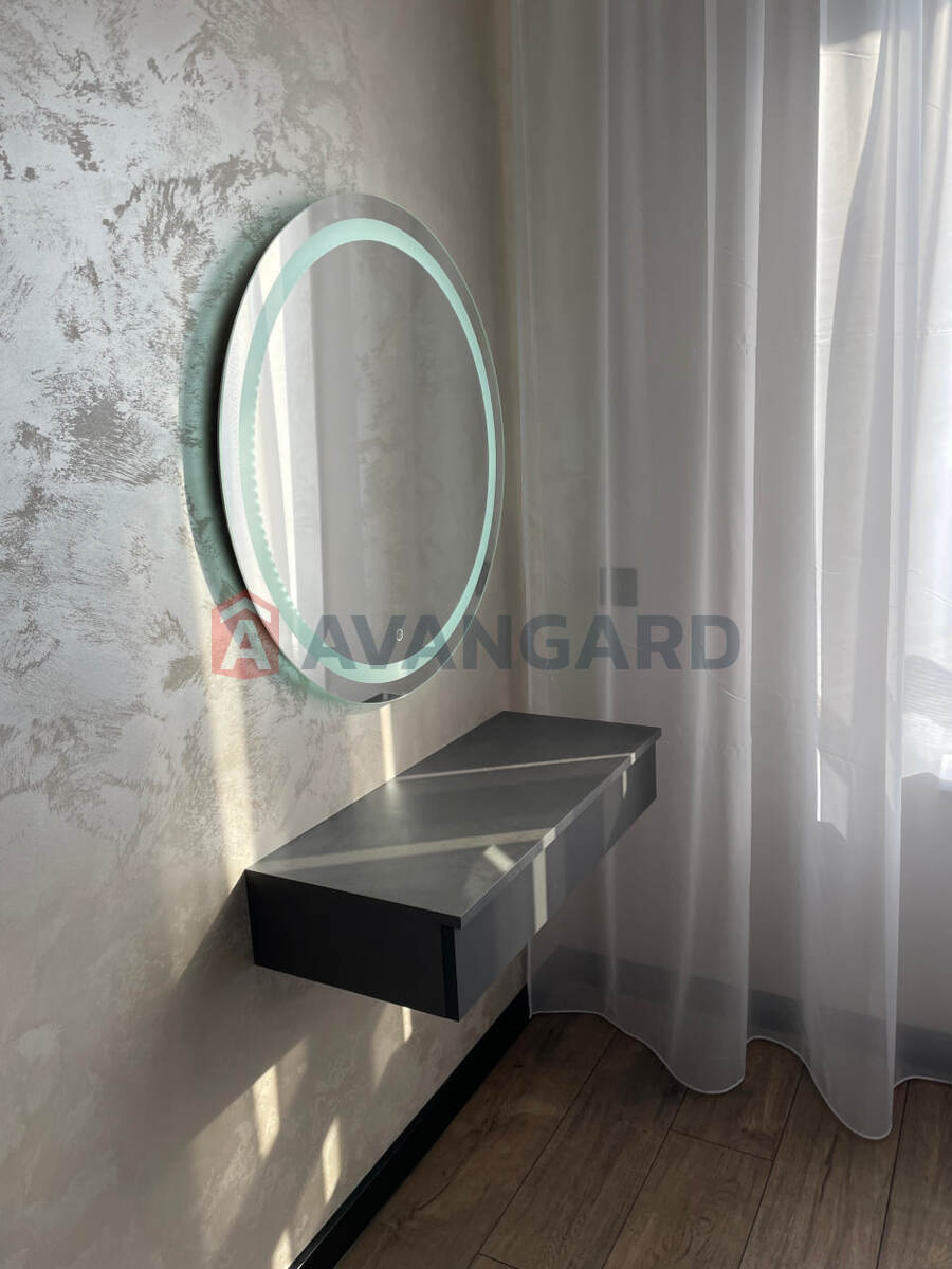 2 ��. ��������, 50/-/18 ��. �., 7/10 ������ ���� 2