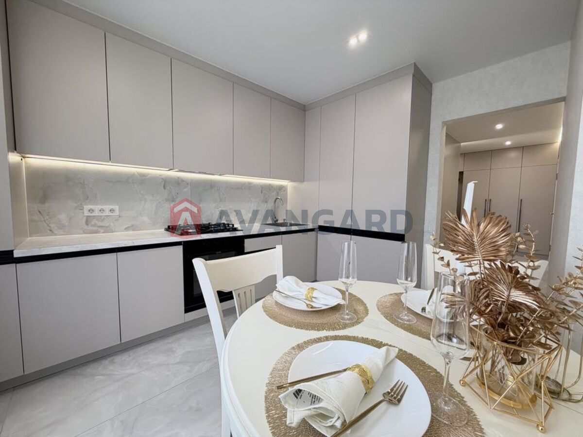 2 ��. ��������, 63/-/12 ��. �., 9/9 ������ ���� 4