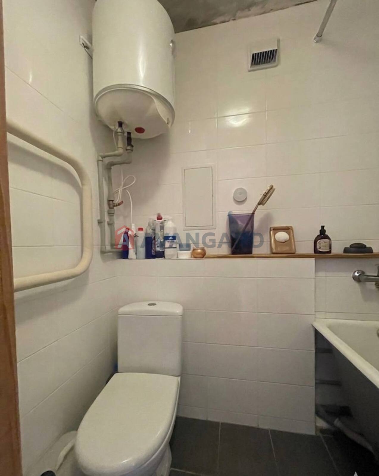 1 ��. ��������, 30,7/19,1/5,8 ��. �., 1/9 ������ ���� 8