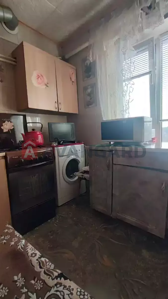 3 ��. ��������, 58/43/6 ��. �., 5/5 ������ ���� 1