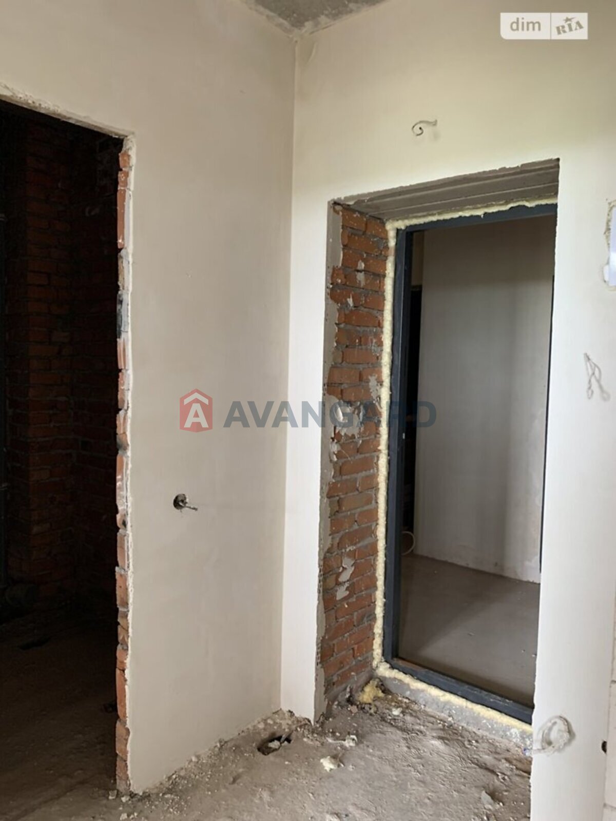 1 ��. ��������, 44/44/16 ��. �., 10/10 ������ ���� 5