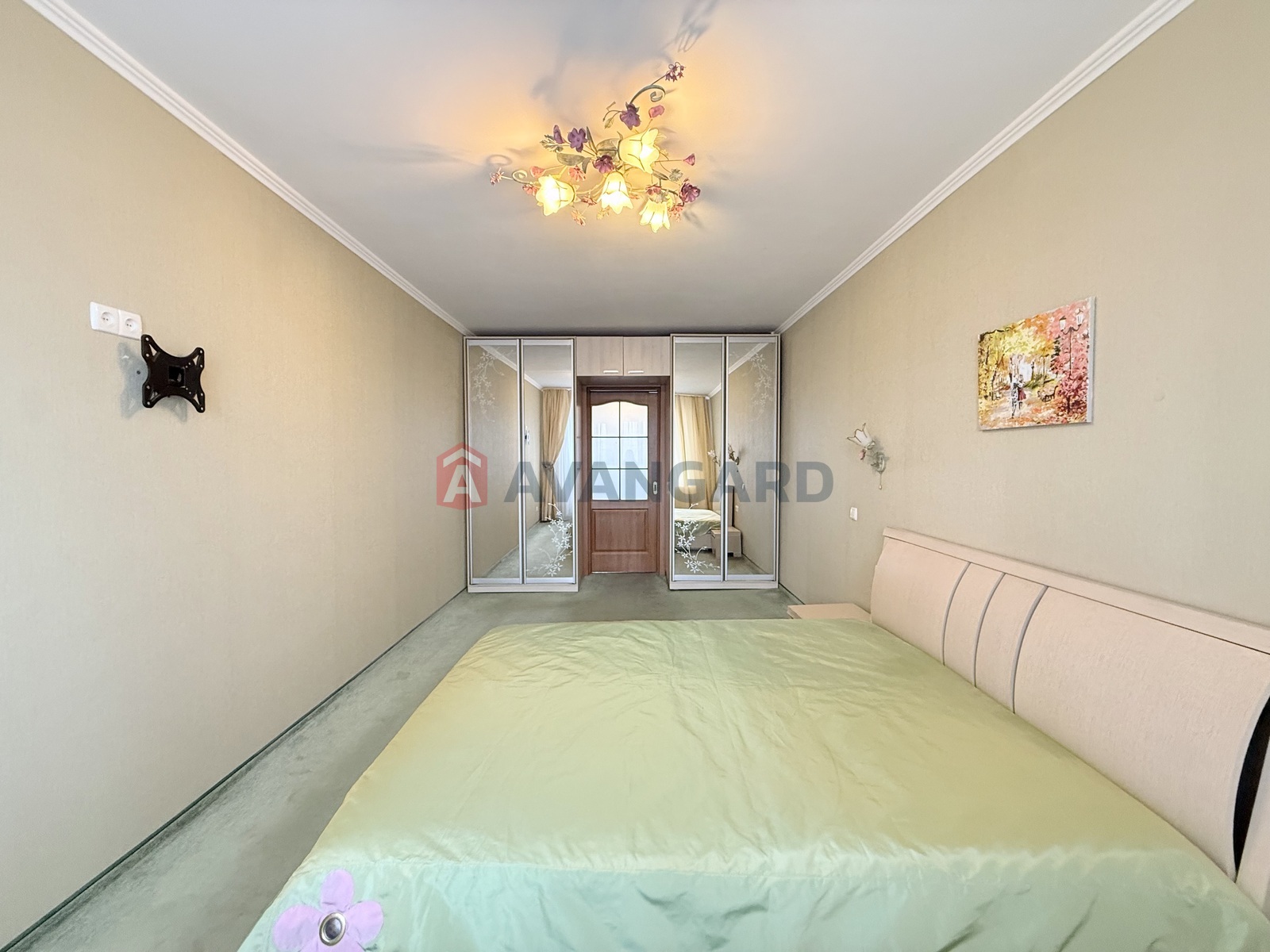 3 ����. ��������, 69,8/-/9,5 ��. �., 6/9 ���� ���� 16