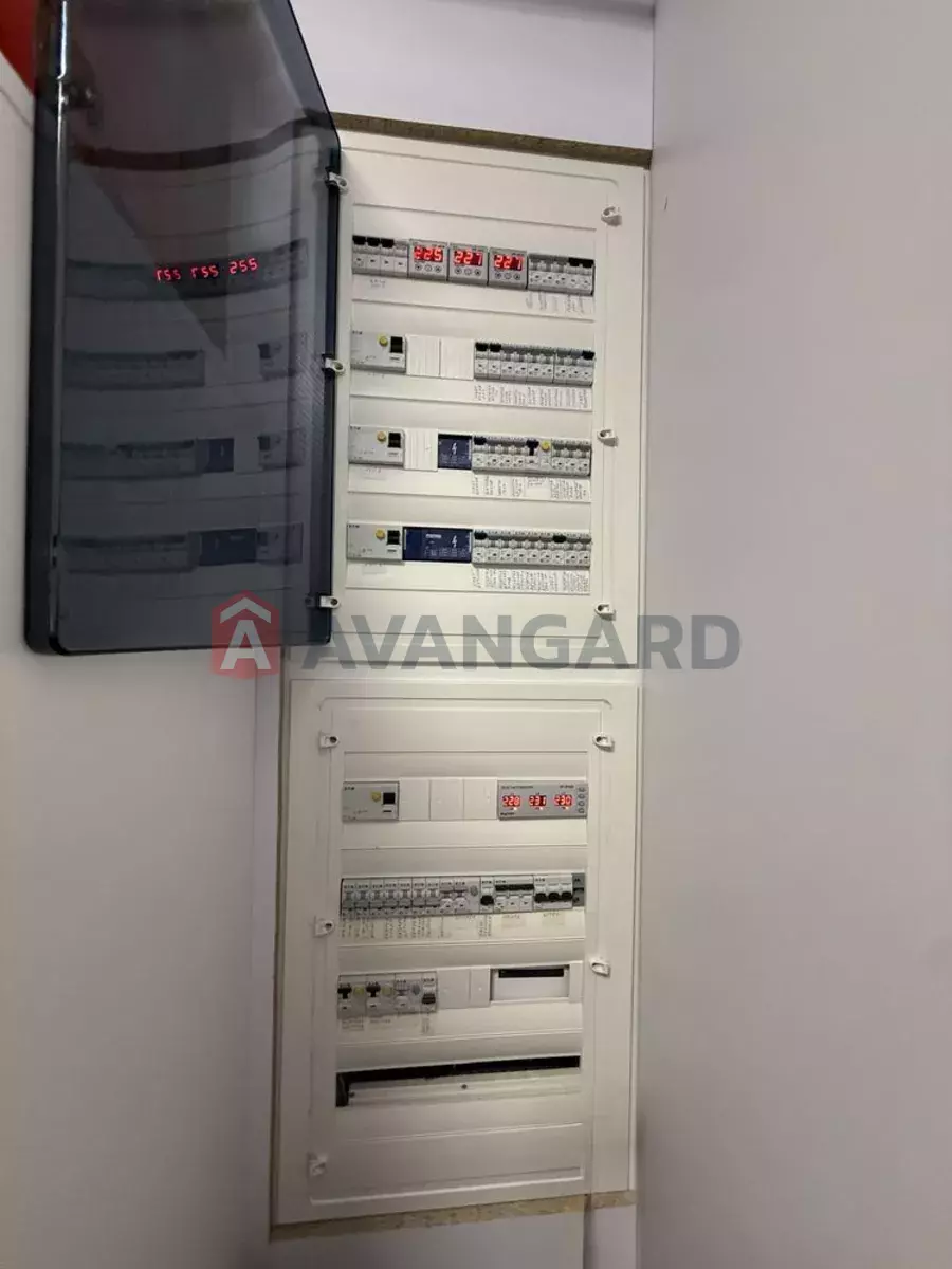 3 ��. ��������, 78/-/25 ��. �., 14/21 ������ ���� 3