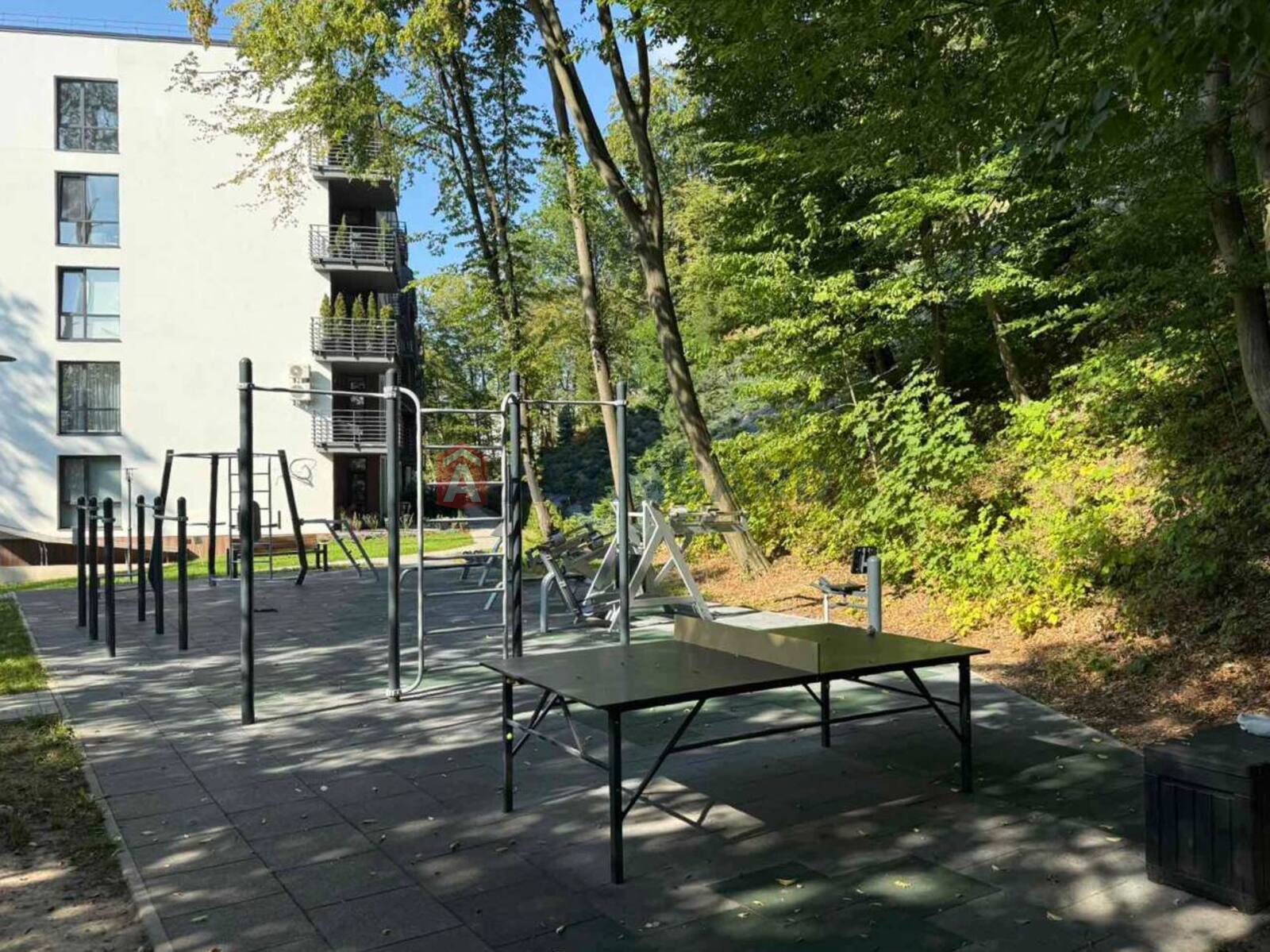 3 . , 76.3/42.2/15.4 . ., 2/5   20