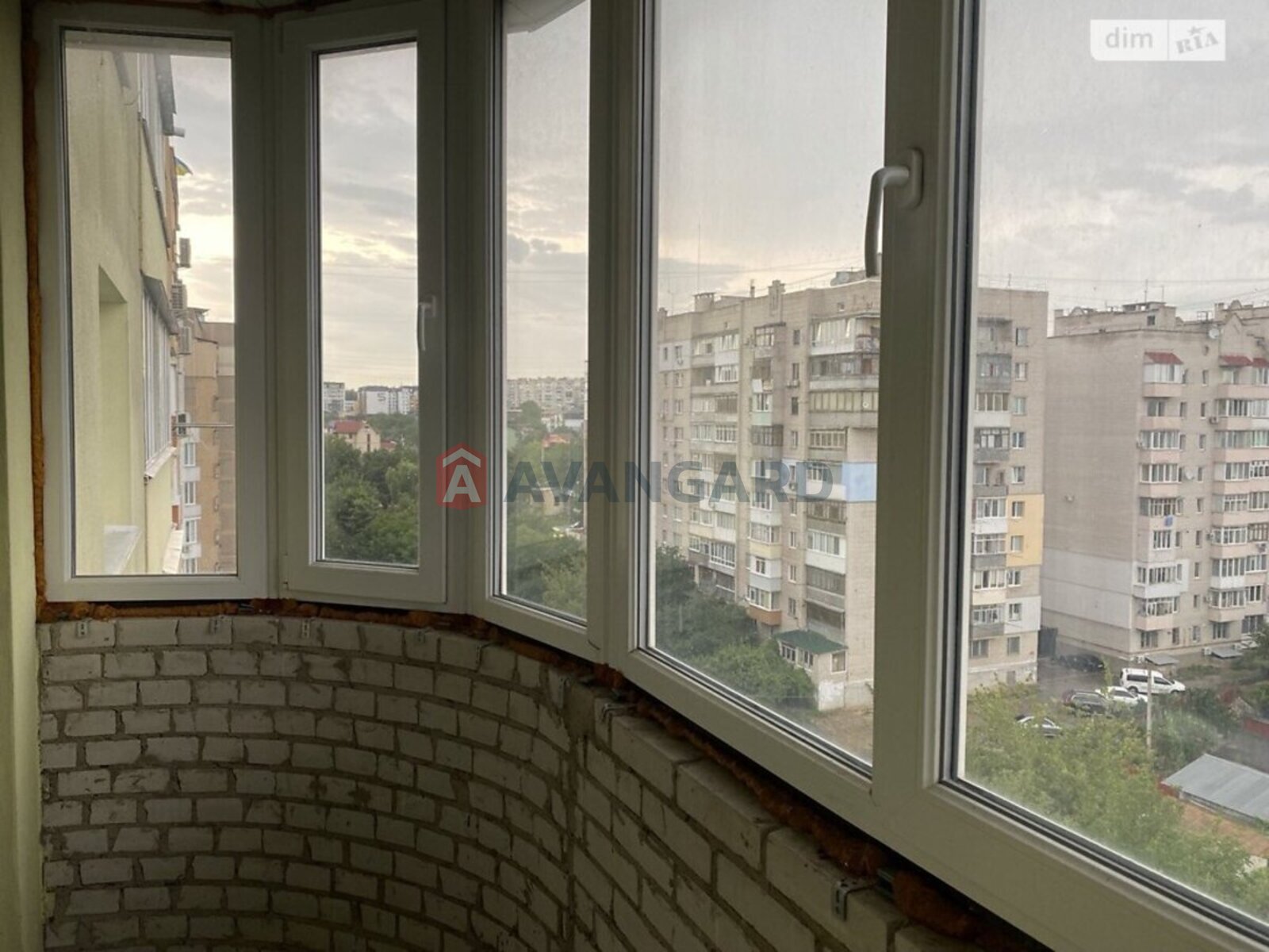 2 ��. ��������, 67/-/- ��. �., 9/10 ������ ���� 4