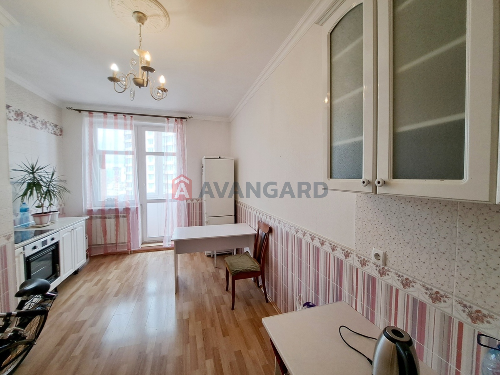 2 ��. ��������, 97/54/15 ��. �., 16/18 ������ ���� 5