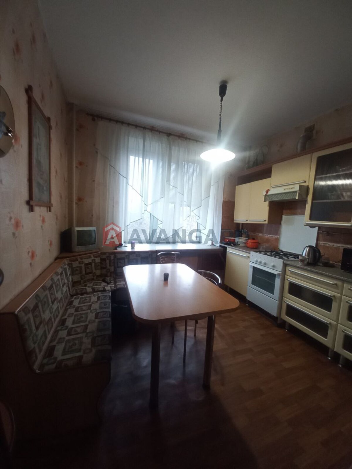 2 ����. ��������, 56/38/13 ��. �., 4/5 ���� ���� 11