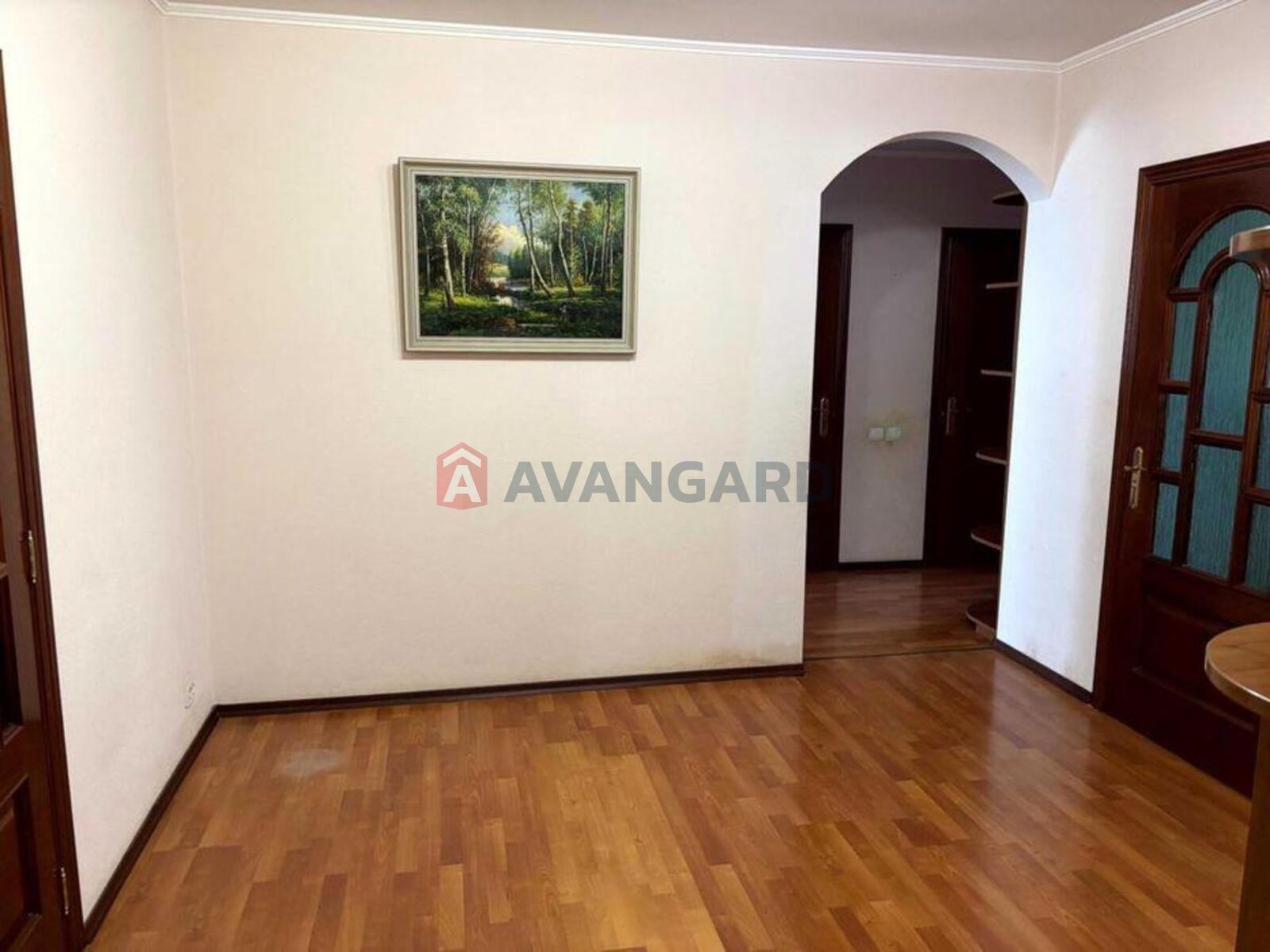 3 ��. ��������, 79/-/8 ��. �., 4/14 ������ ���� 19