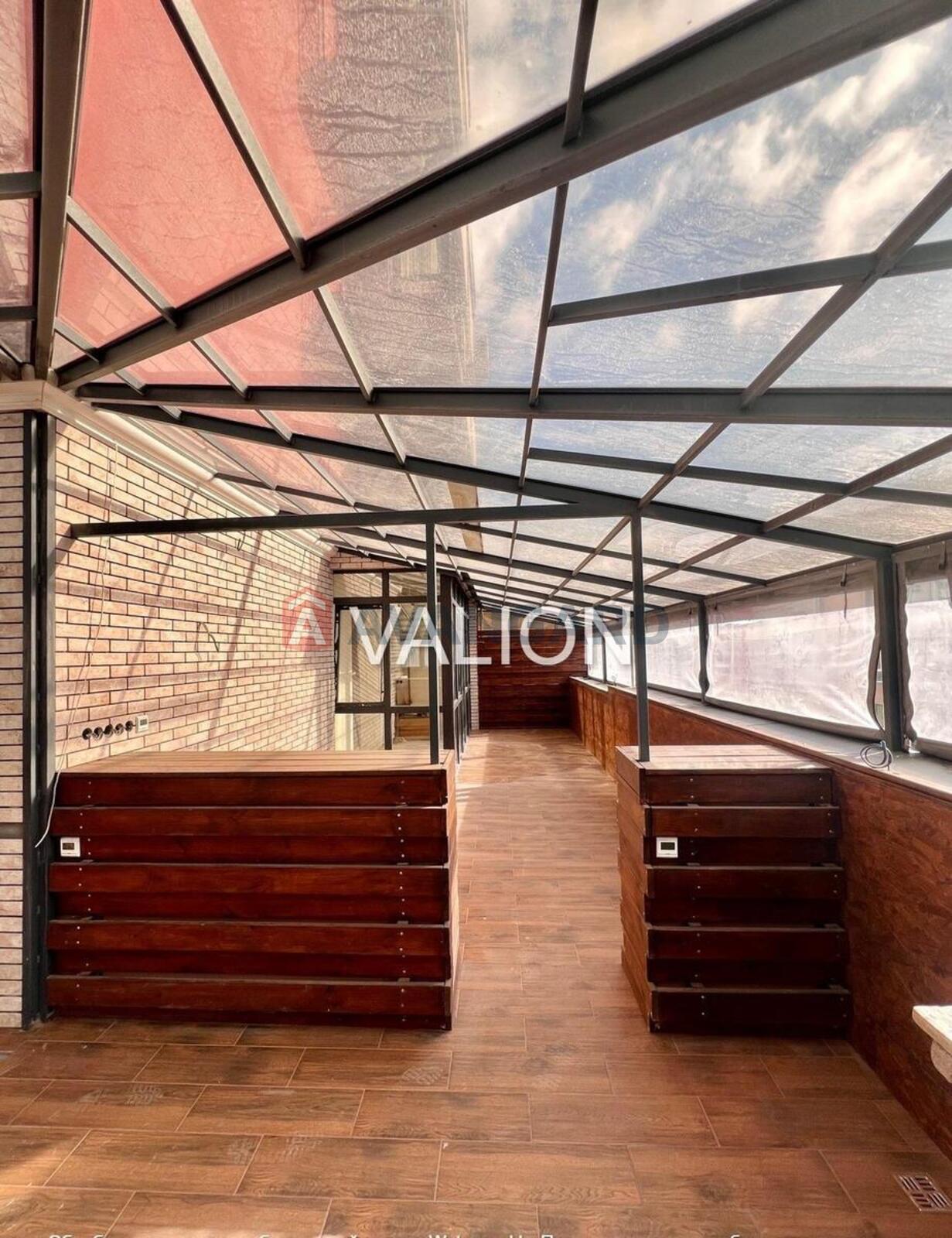 3 ����. ��������, 127/20/33 ��. �., 2/10 ���� ���� 2