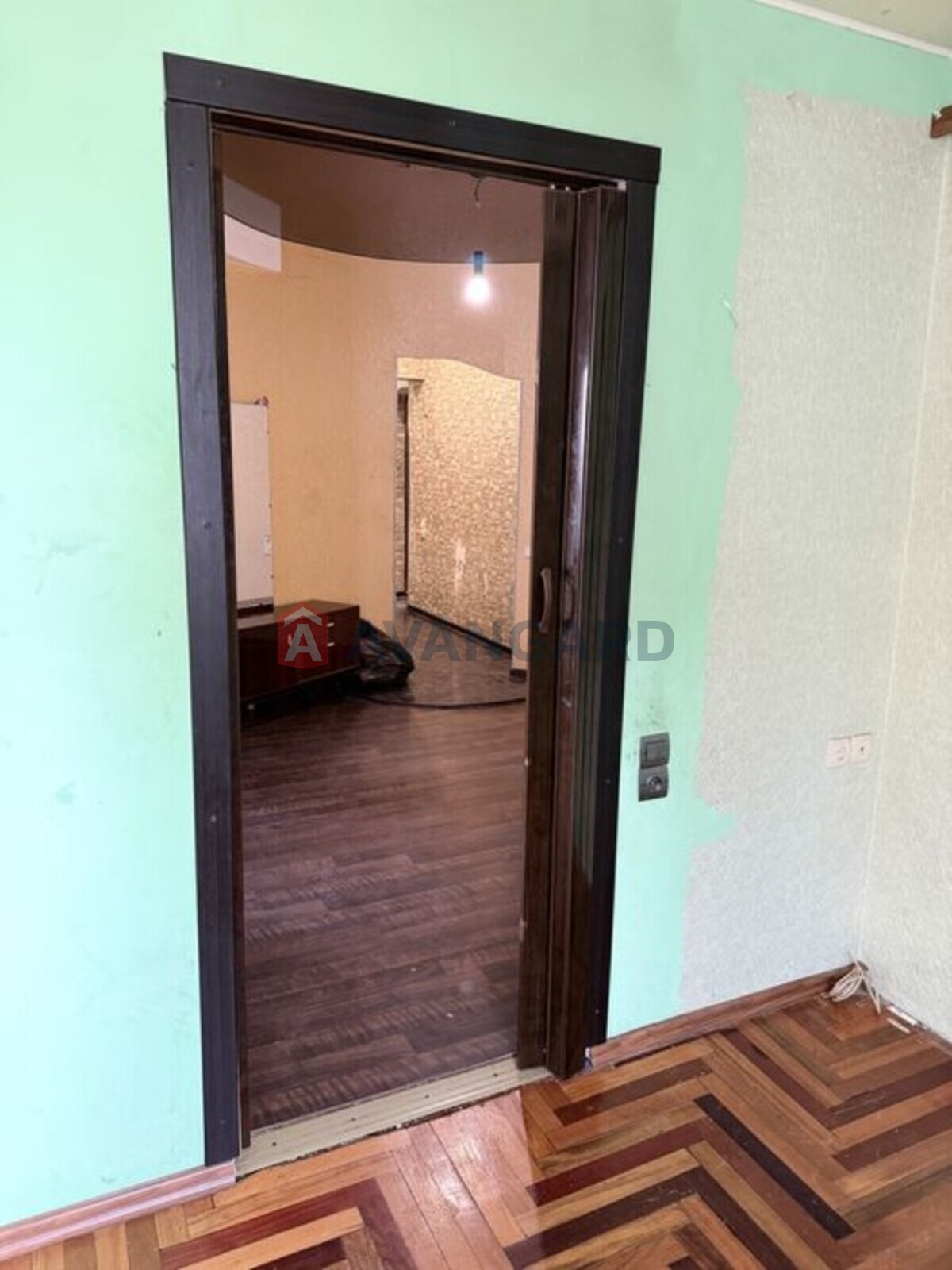 2 ��. ��������, 58/-/6 ��. �., 5/5 ������ ���� 13