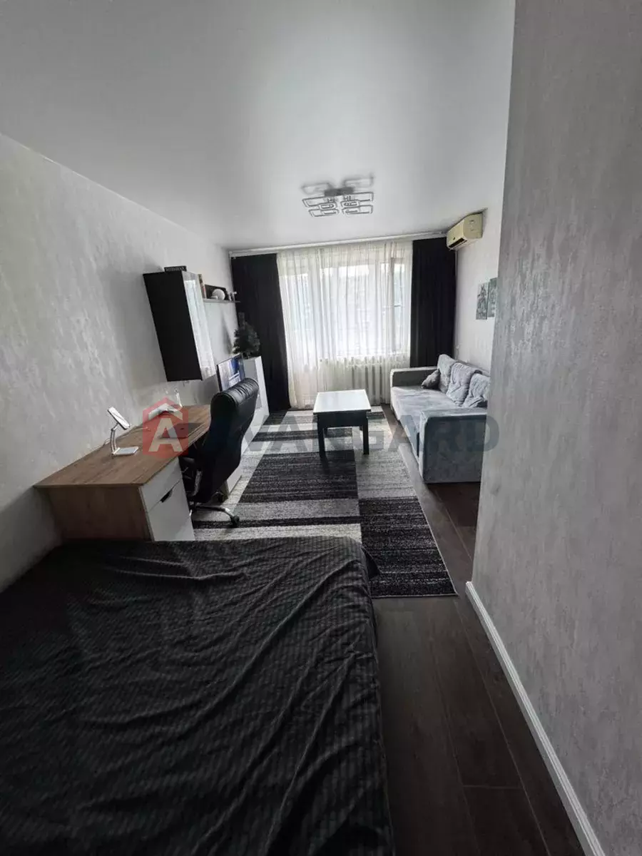 1 ��. ��������, 40/-/7 ��. �., 8/12 ������ ���� 6