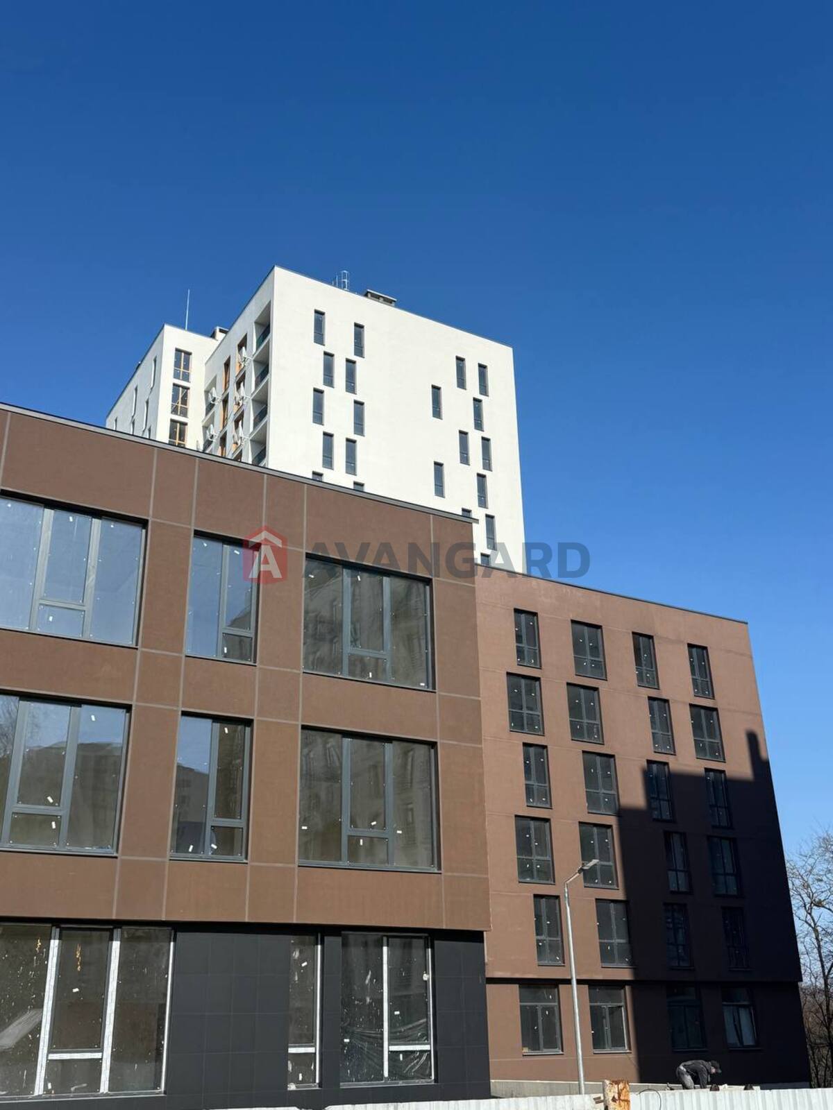 1 ��. ��������, 39.8/12.1/15.4 ��. �., 4/10 ������ ���� 8