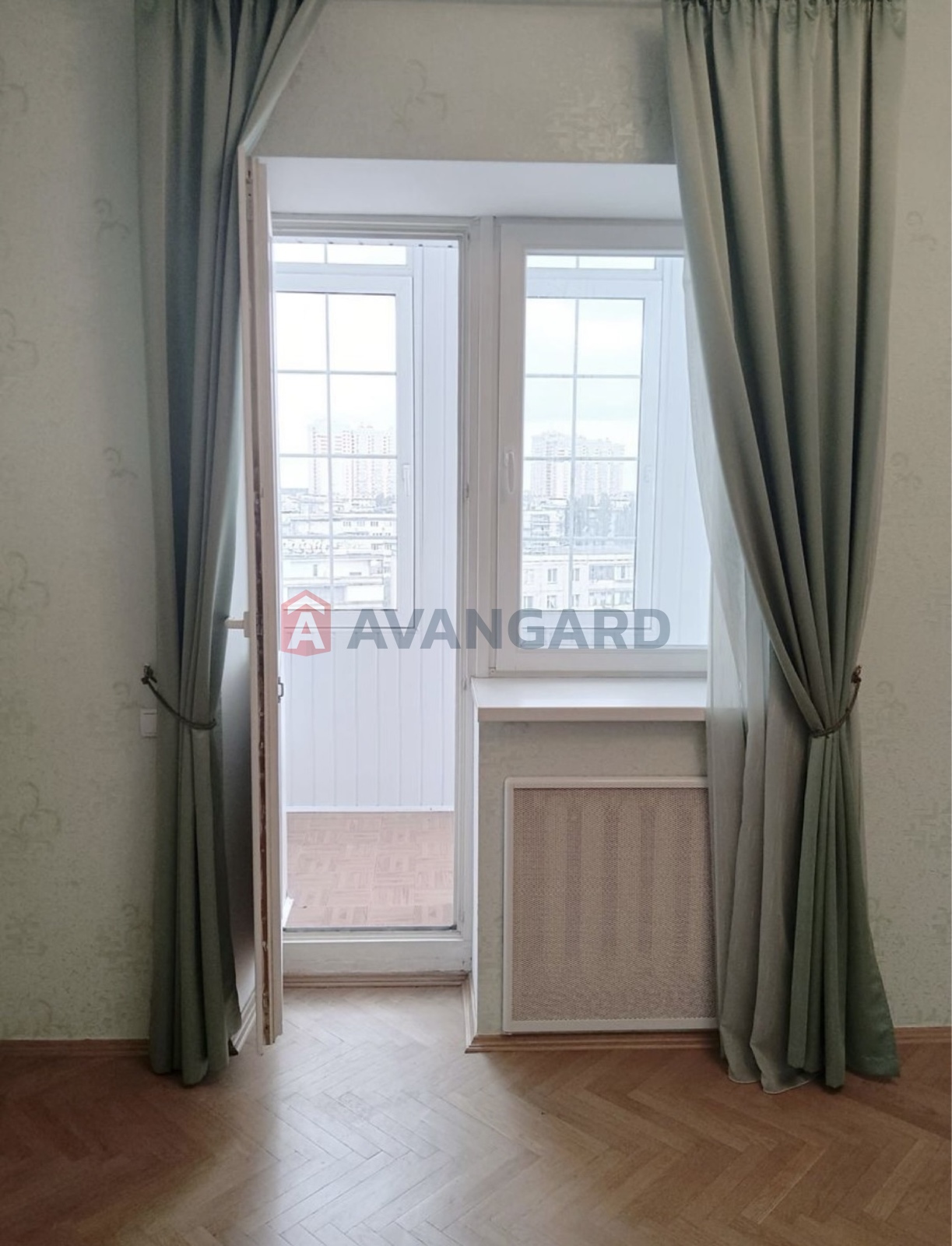 3 ����. ��������, 122/-/23 ��. �., 9/10 ���� ���� 7