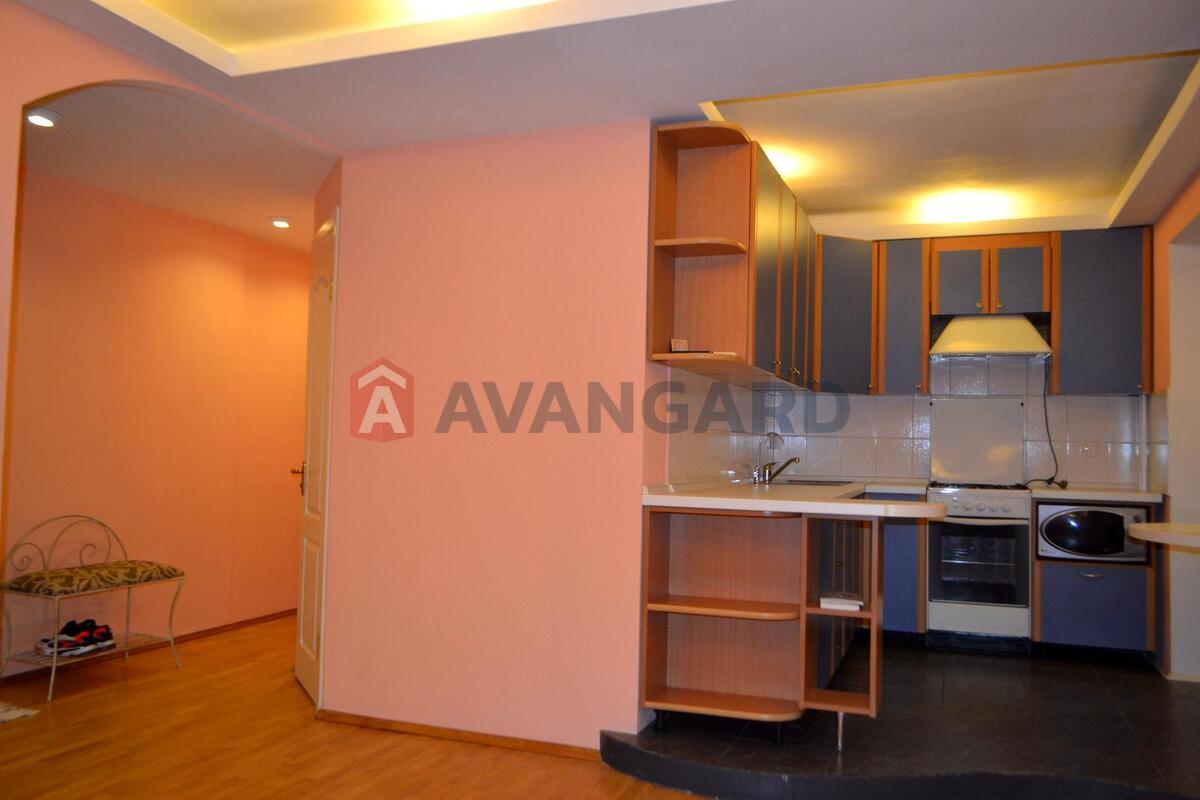 2 ��. ��������, 46 / 22 / 18 ��. �., 4/9 ������ ���� 12