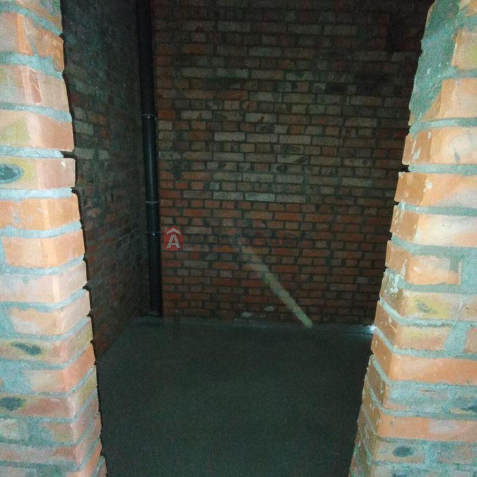 3 ��. ��������, 78/-/15 ��. �., 4/5 ������ ���� 3