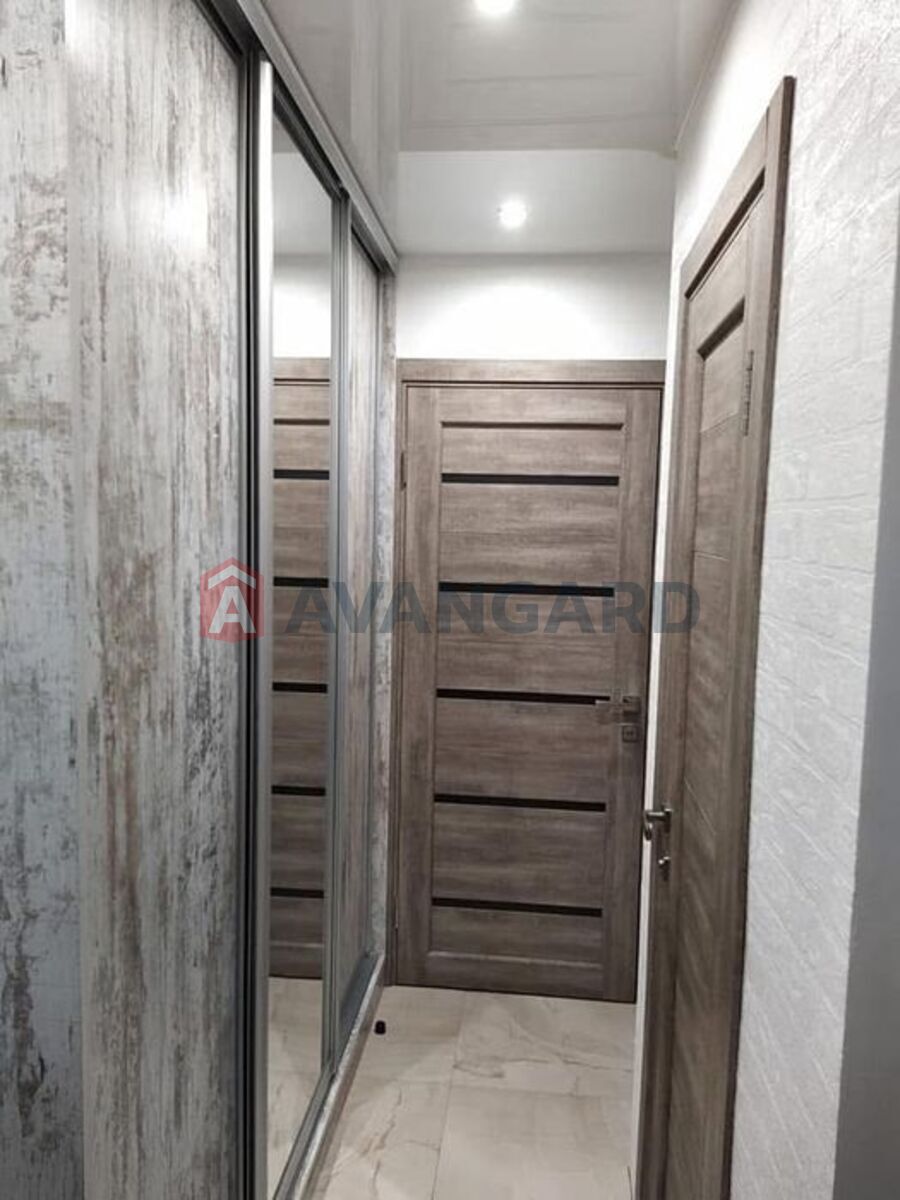 1 ��. ��������, 39/-/12 ��. �., 5/5 ������ ���� 6