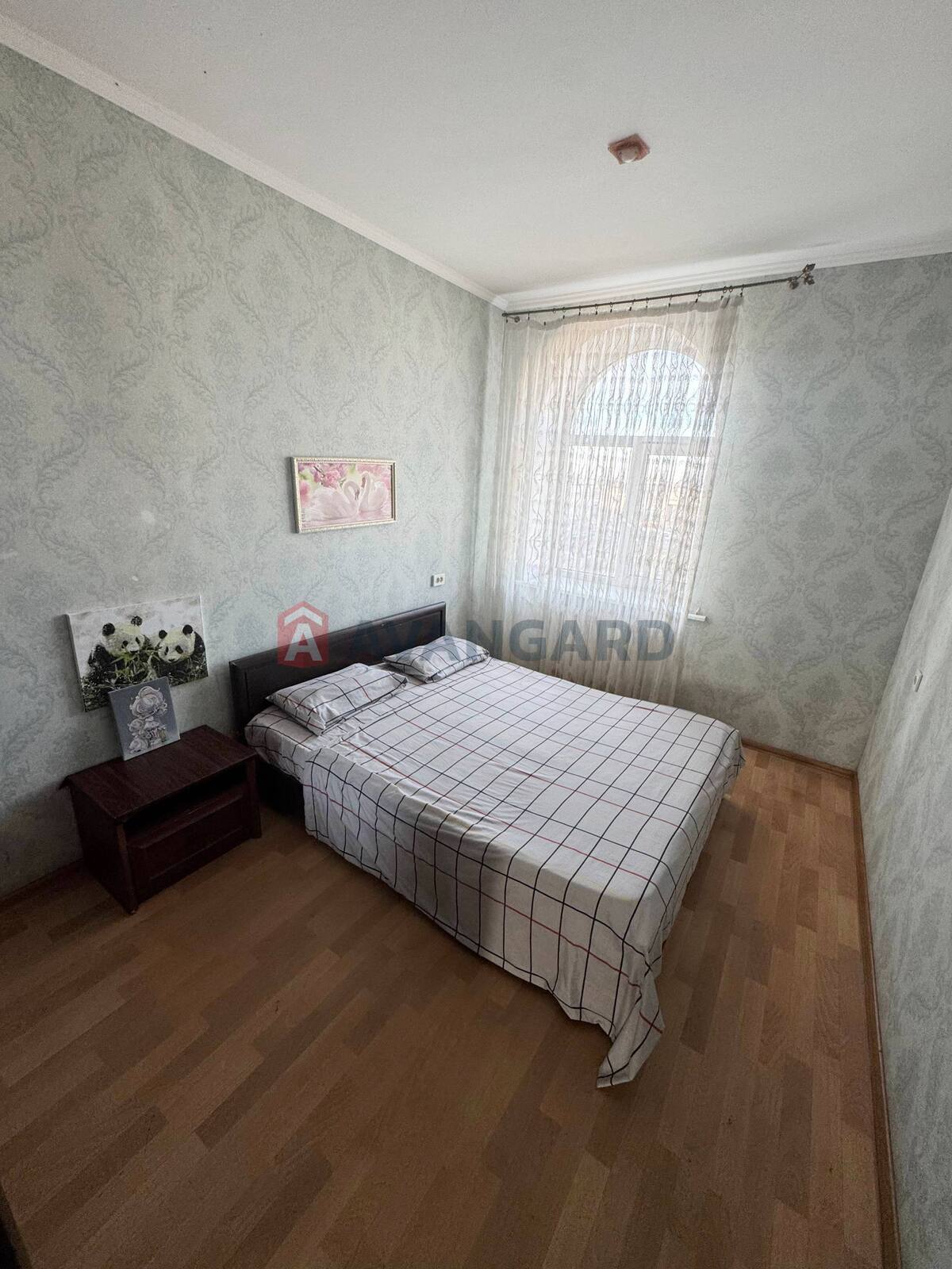 3 ����. ��������, 74/-/8 ��. �., 7/7 ���� ���� 11