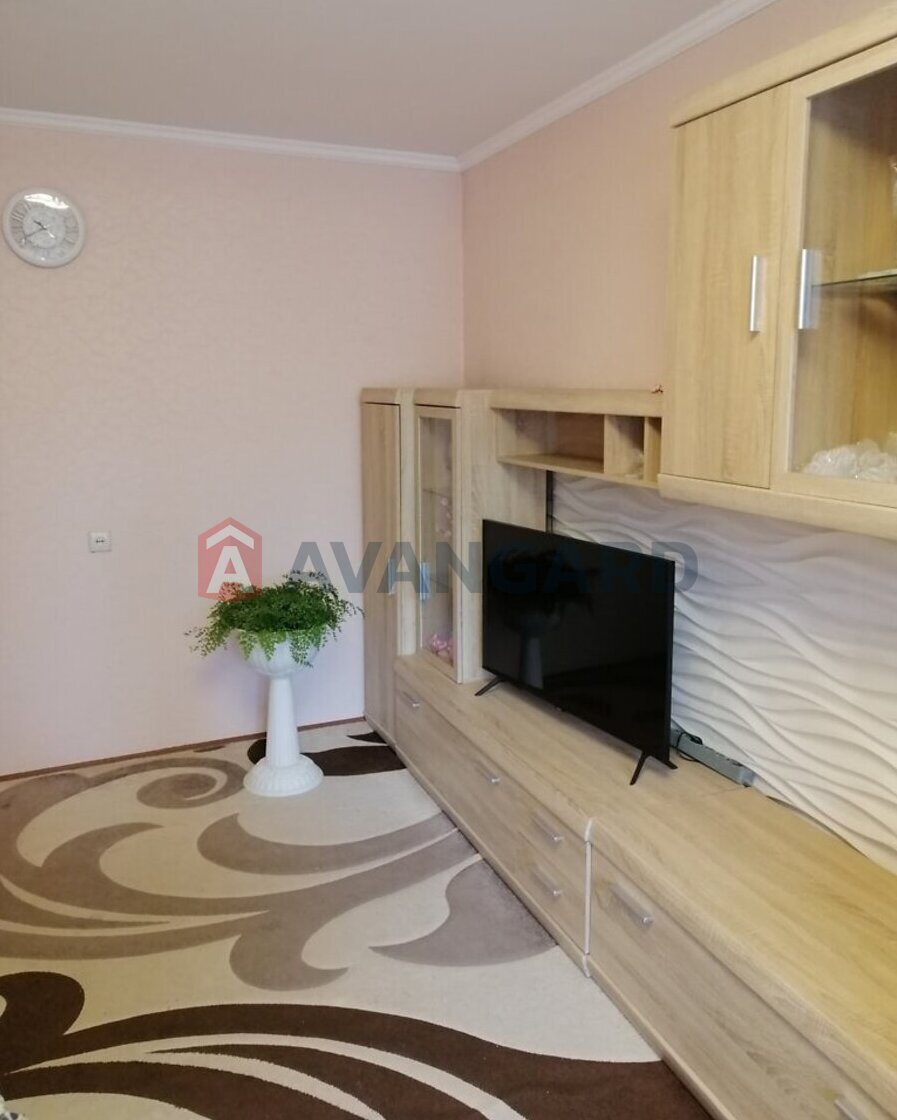 3 ��. ��������, 61/60/8 ��. �., 1/9 ������ ���� 1