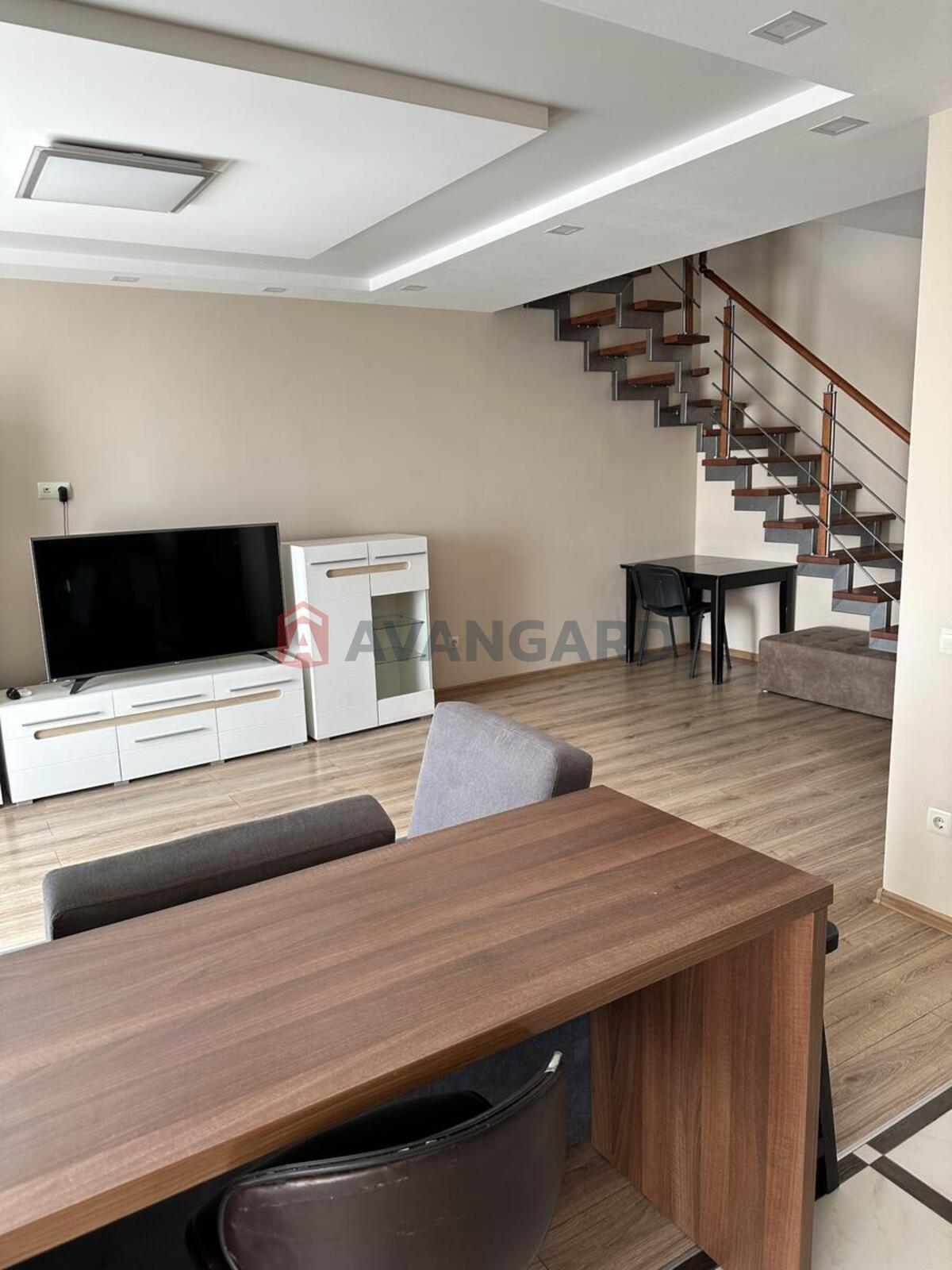 3 ��. ��������, 94/50/12 ��. �., 11/12 ������ ���� 2