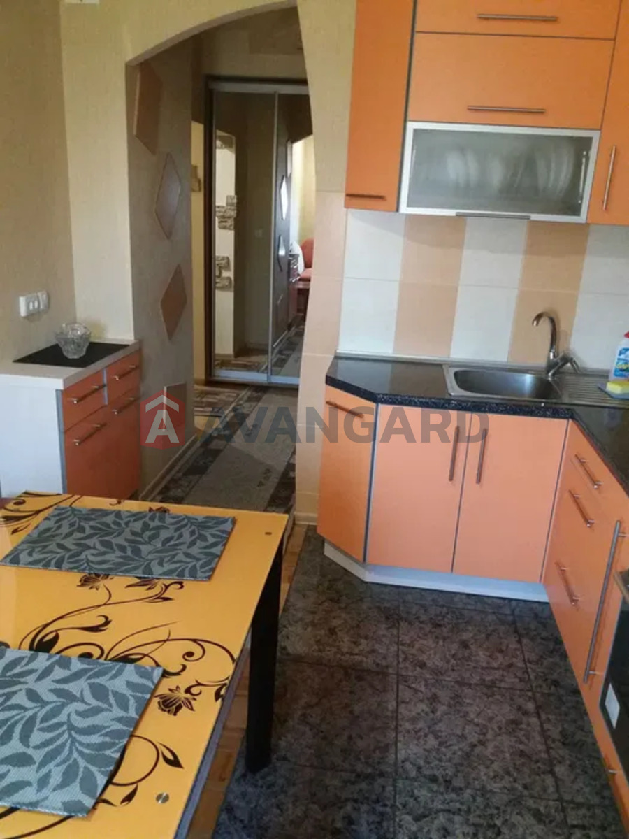 2 ��. ��������, 52/-/9 ��. �., 10/10 ������ ���� 7