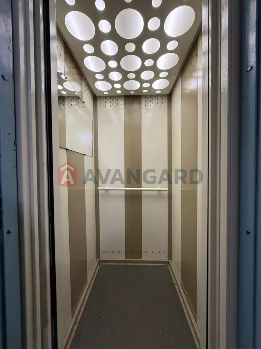 5 ��. ��������, 106/-/15 ��. �., 8/10 ������ ���� 21