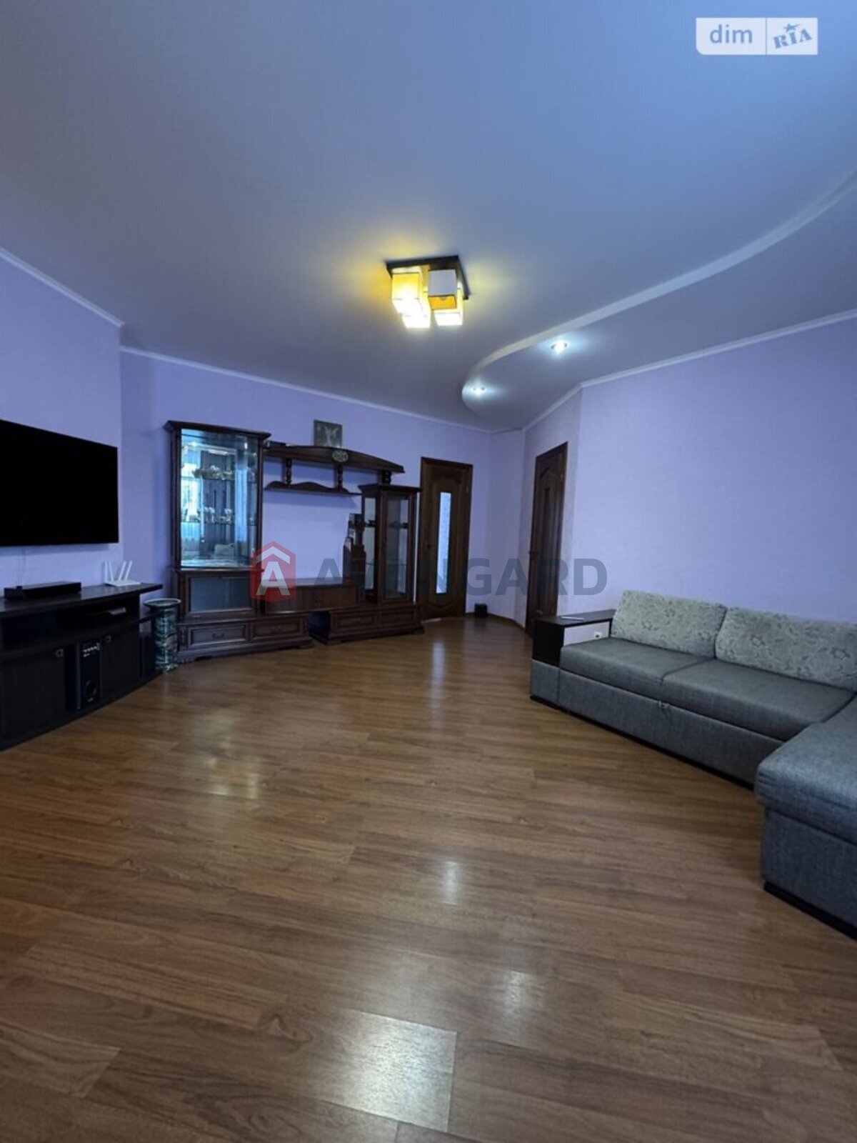 3 ��. ��������, 89/-/13 ��. �., 8/9 ������ ���� 13