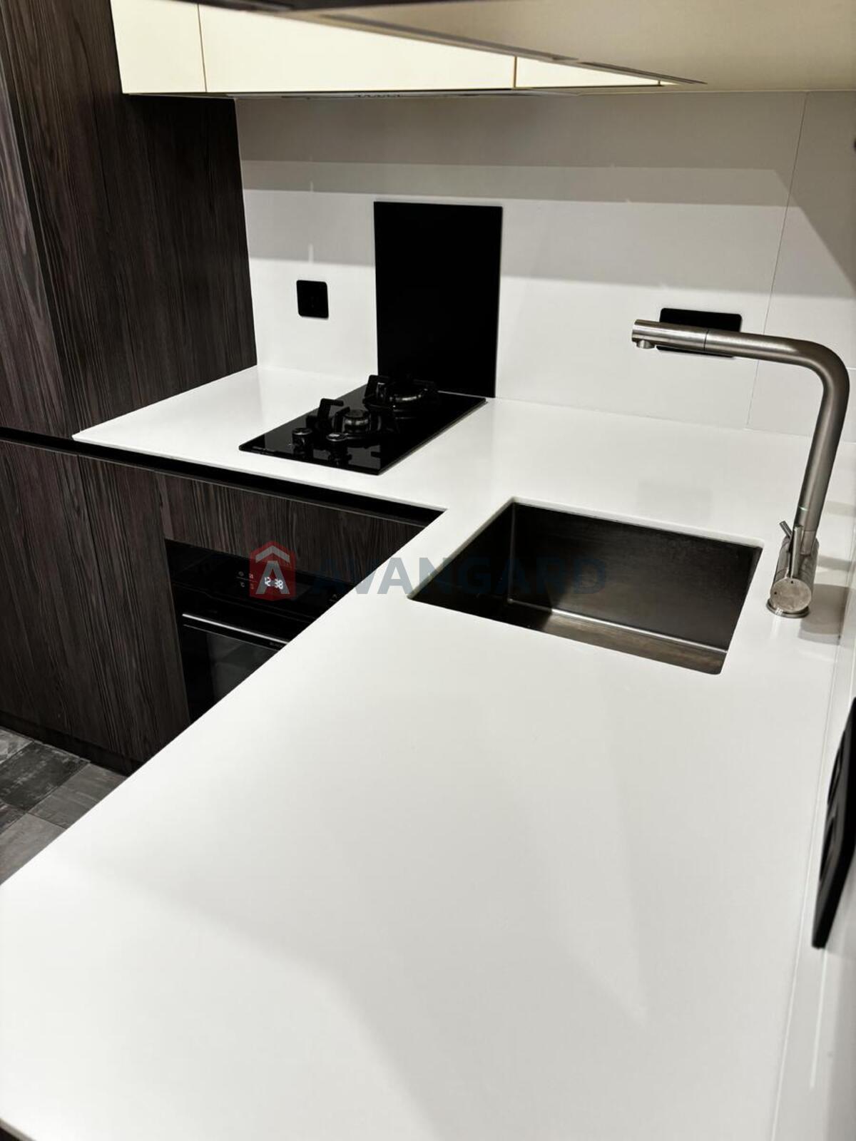 1 ��. ��������, 40/19/7 ��. �., 6/9 ������ ���� 2