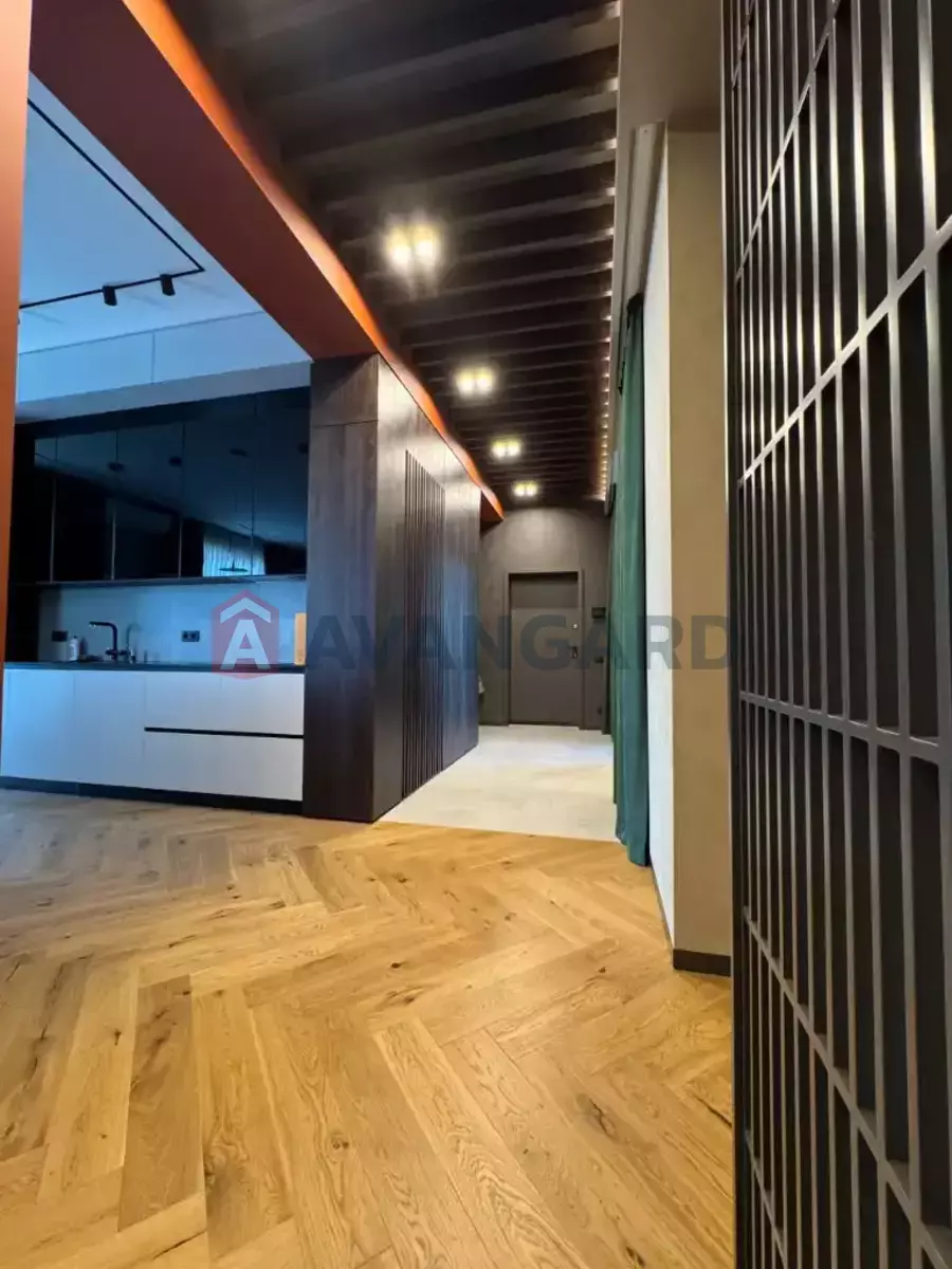 3 ��. ��������, 150/-/- ��. �., 16/16 ������ ���� 9