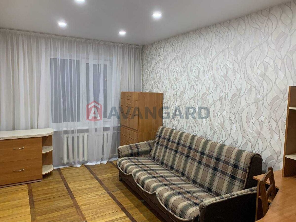 3 ��. ��������, 63/-/10 ��. �., 5/9 ������ ���� 4