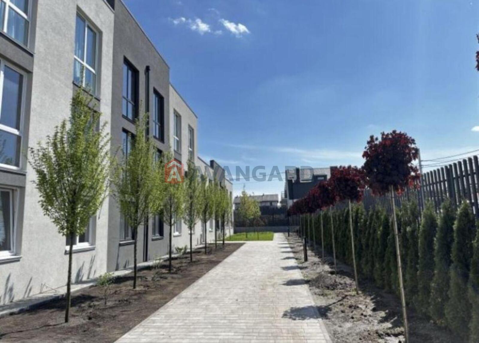 1 ��. ��������, 26/-/21 ��. �., 2/3 ������ ���� 8