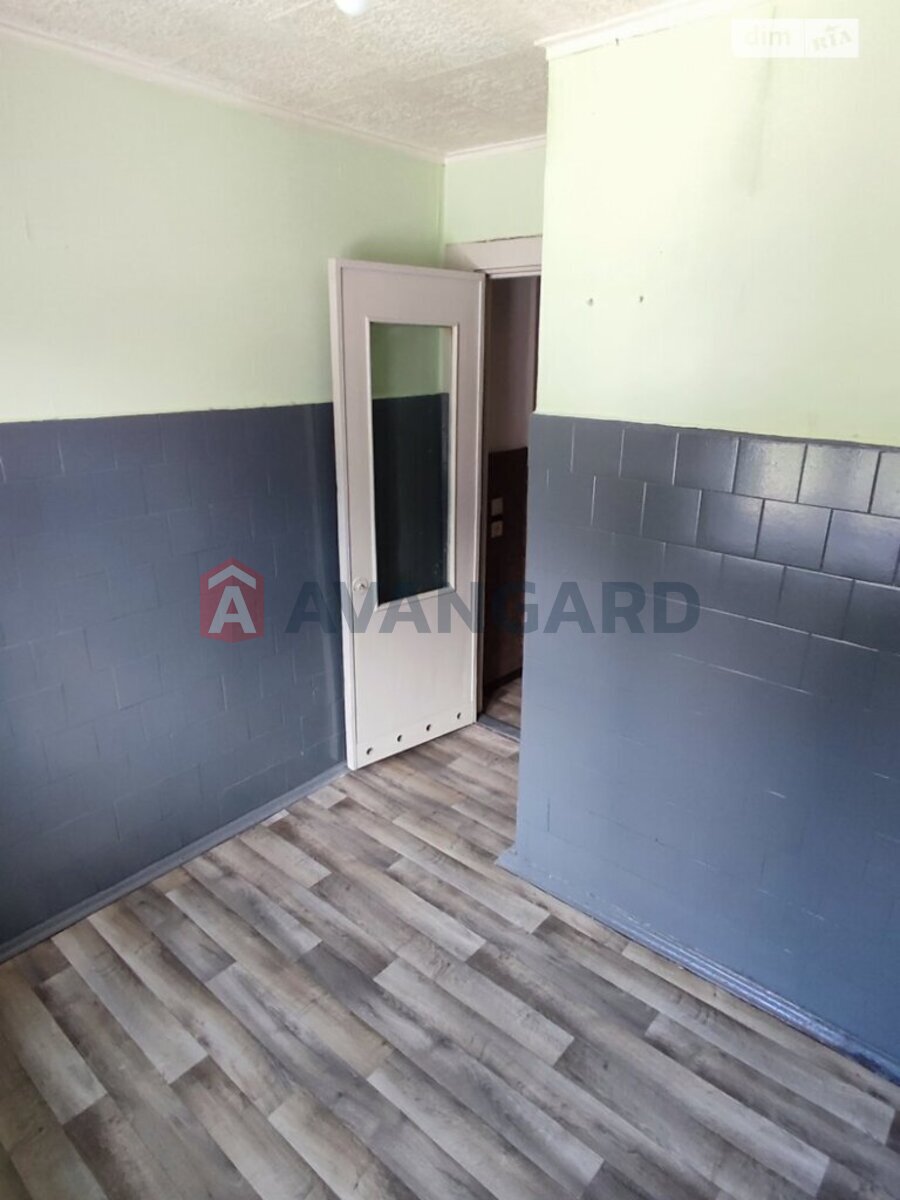 3 ��. ��������, 57/43/6 ��. �., 1/5 ������ ���� 13