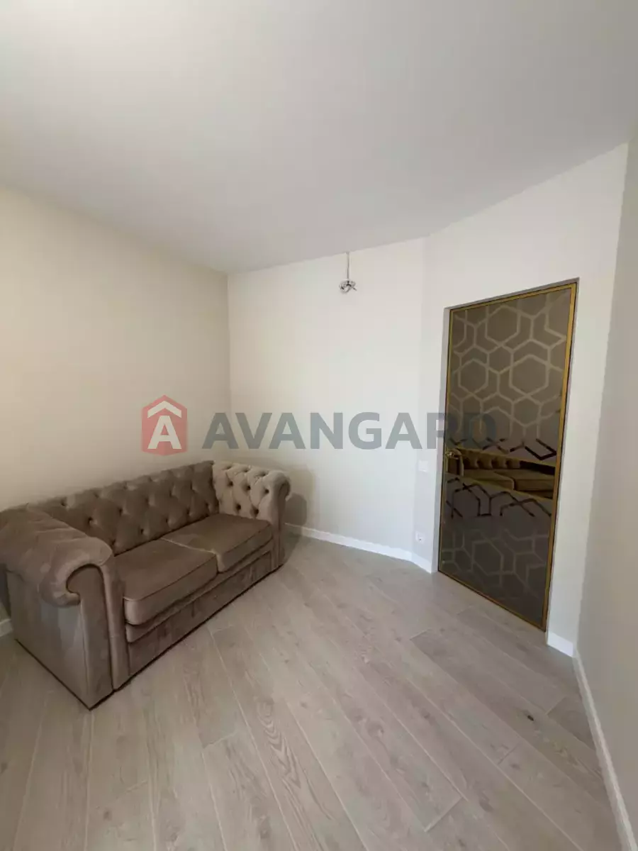 3 ��. ��������, 106/-/- ��. �., 10/18 ������ ���� 28