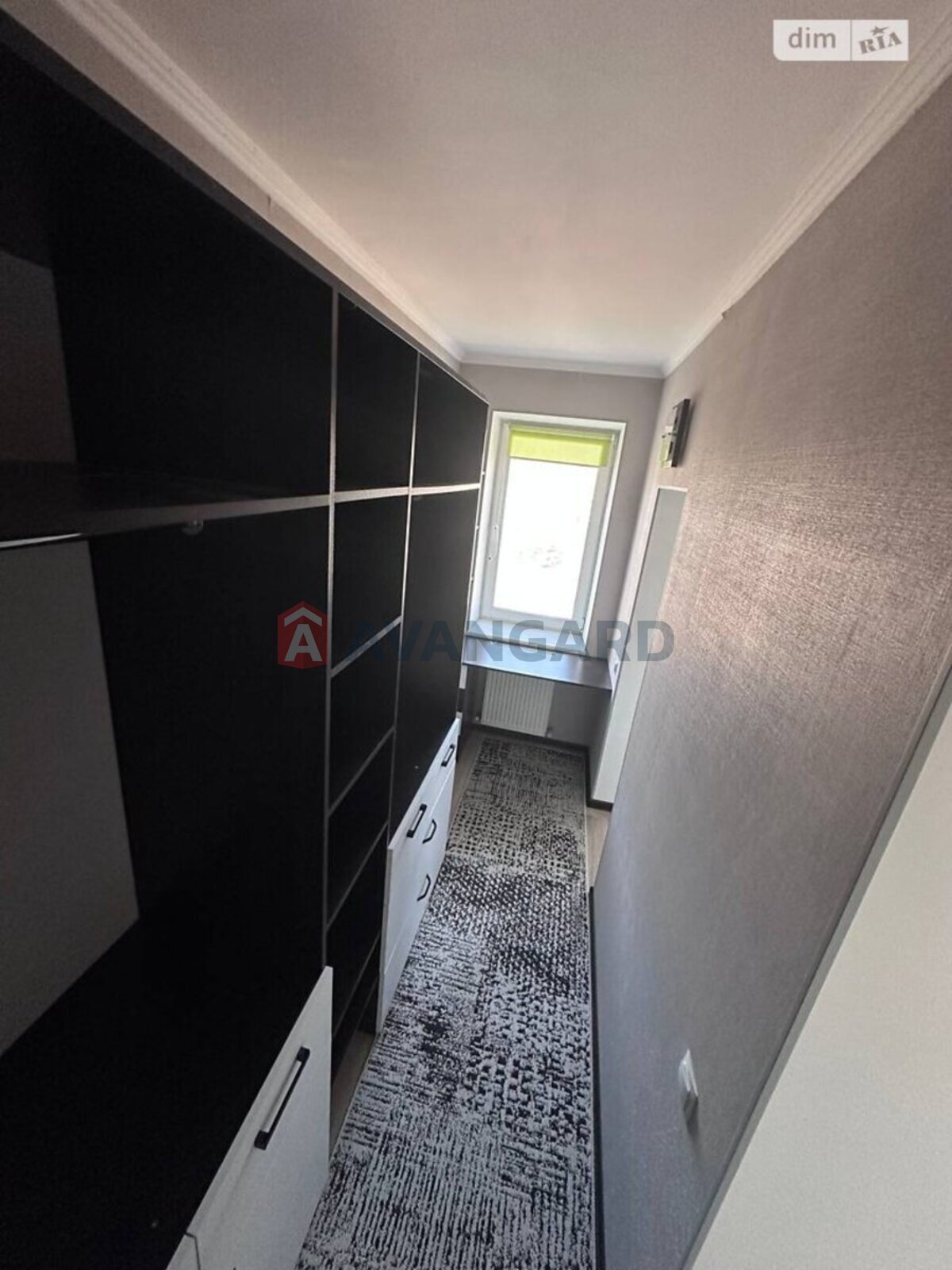 2 ��. ��������, 58/27/10 ��. �., 8/9 ������ ���� 18