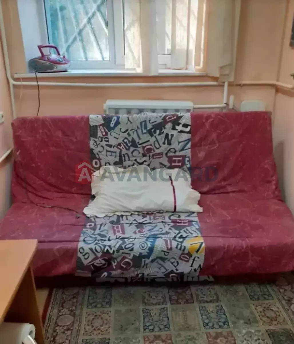 2 ��. ��������, 50/-/- ��. �., 1/5 ������ ���� 8