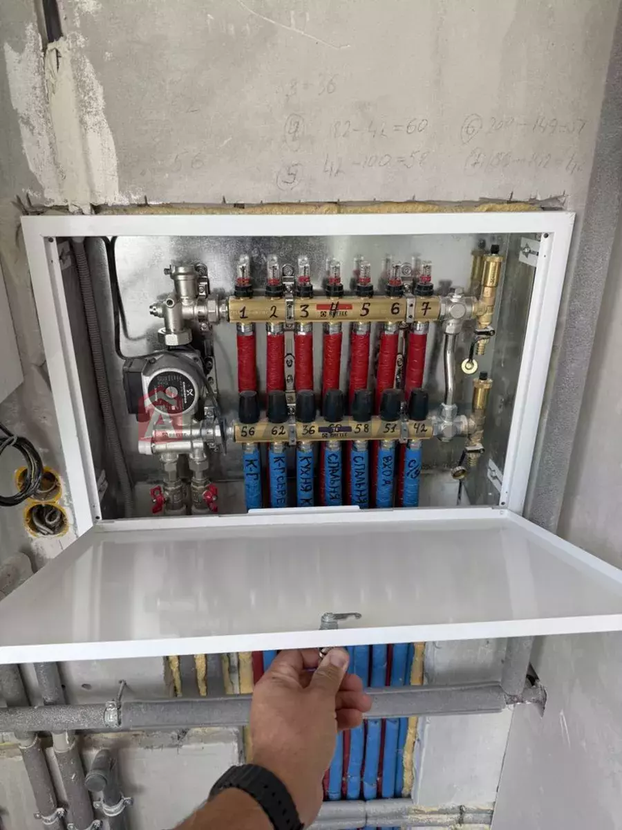 1 ��. ��������, 50/-/20 ��. �., 6/10 ������ ���� 6