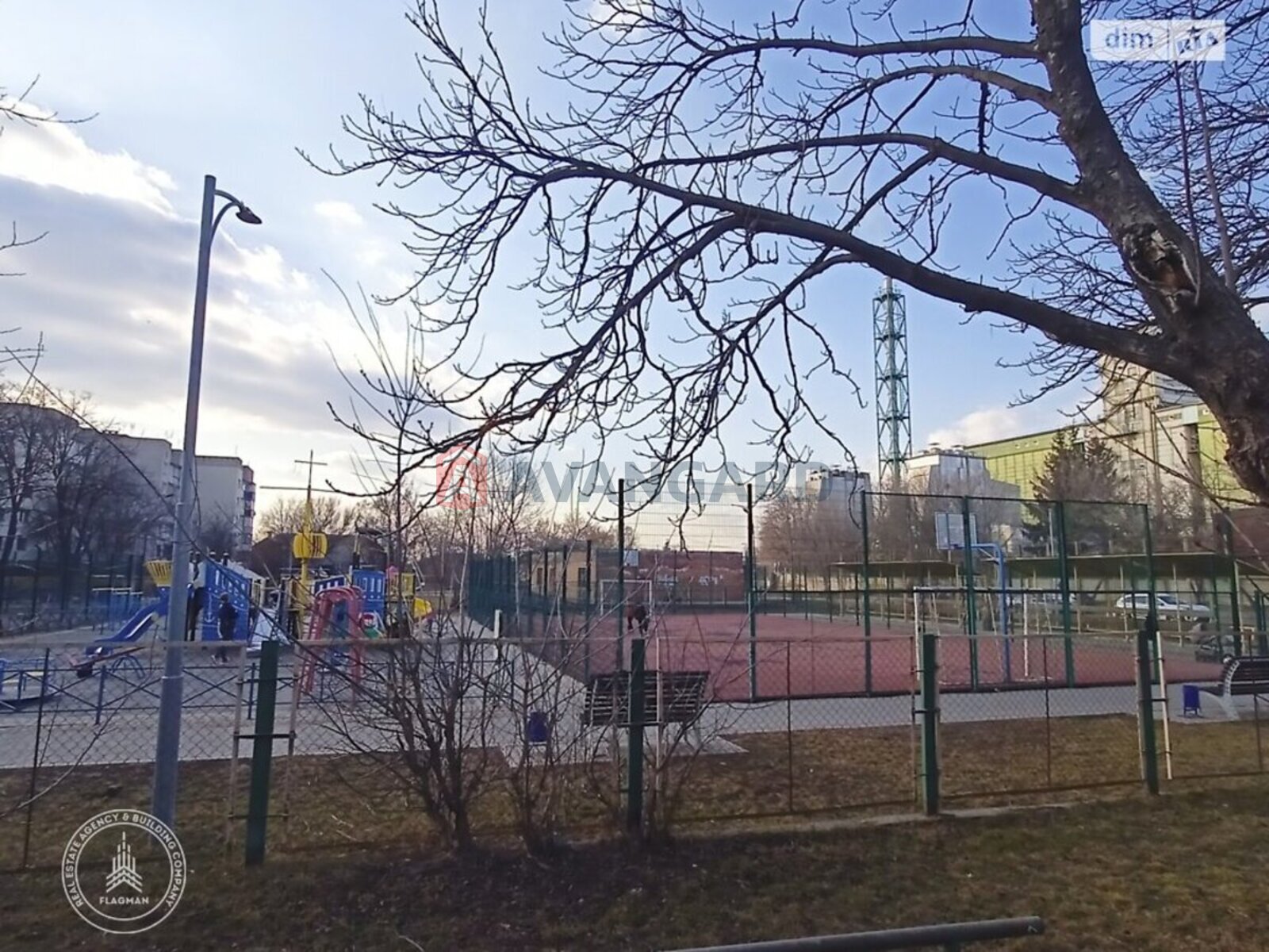 1 ��. ��������, 46/-/13 ��. �., 3/5 ������ ���� 10