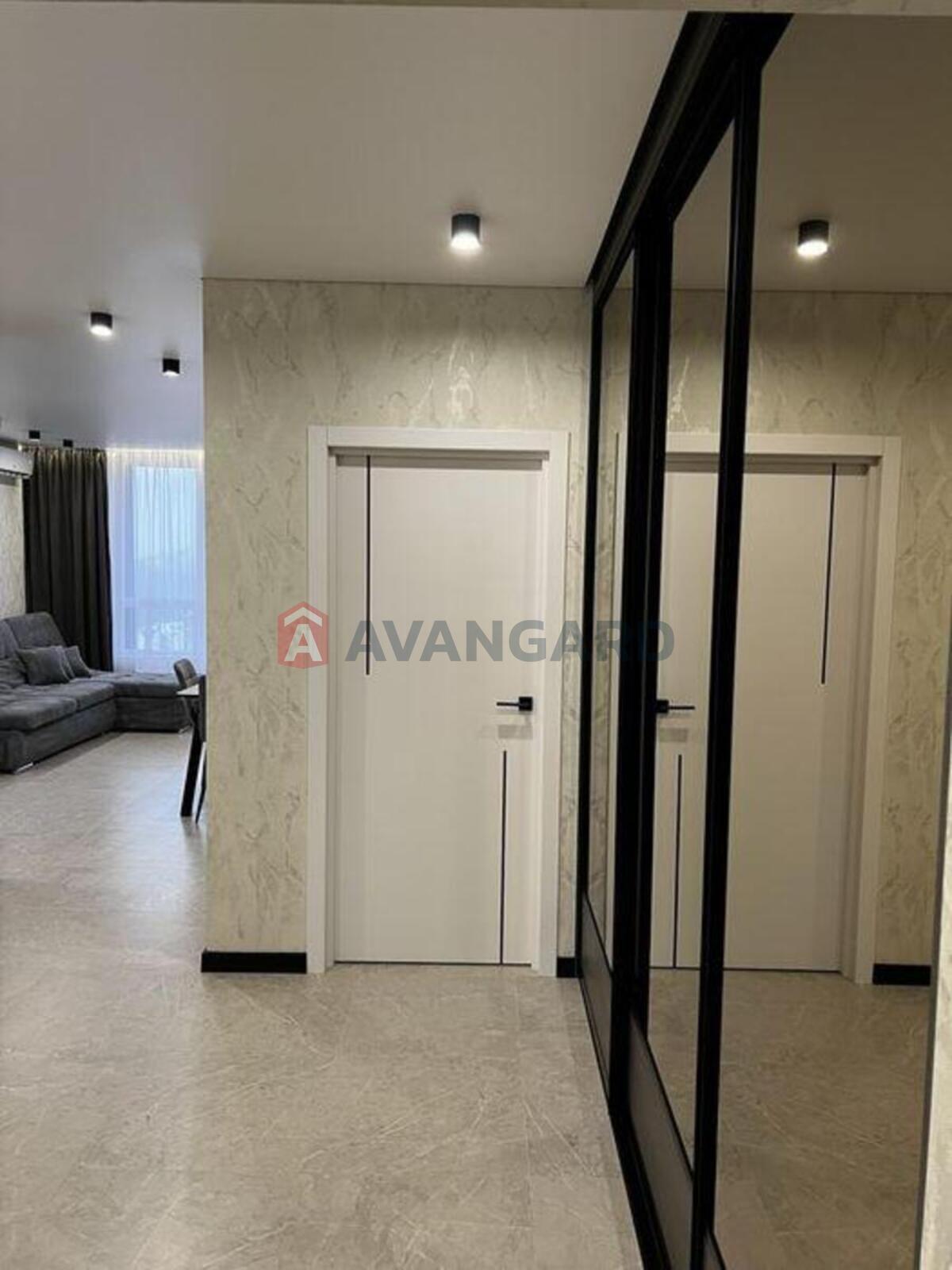 1 ��. ��������, 57/-/23 ��. �., 20/25 ������ ���� 4