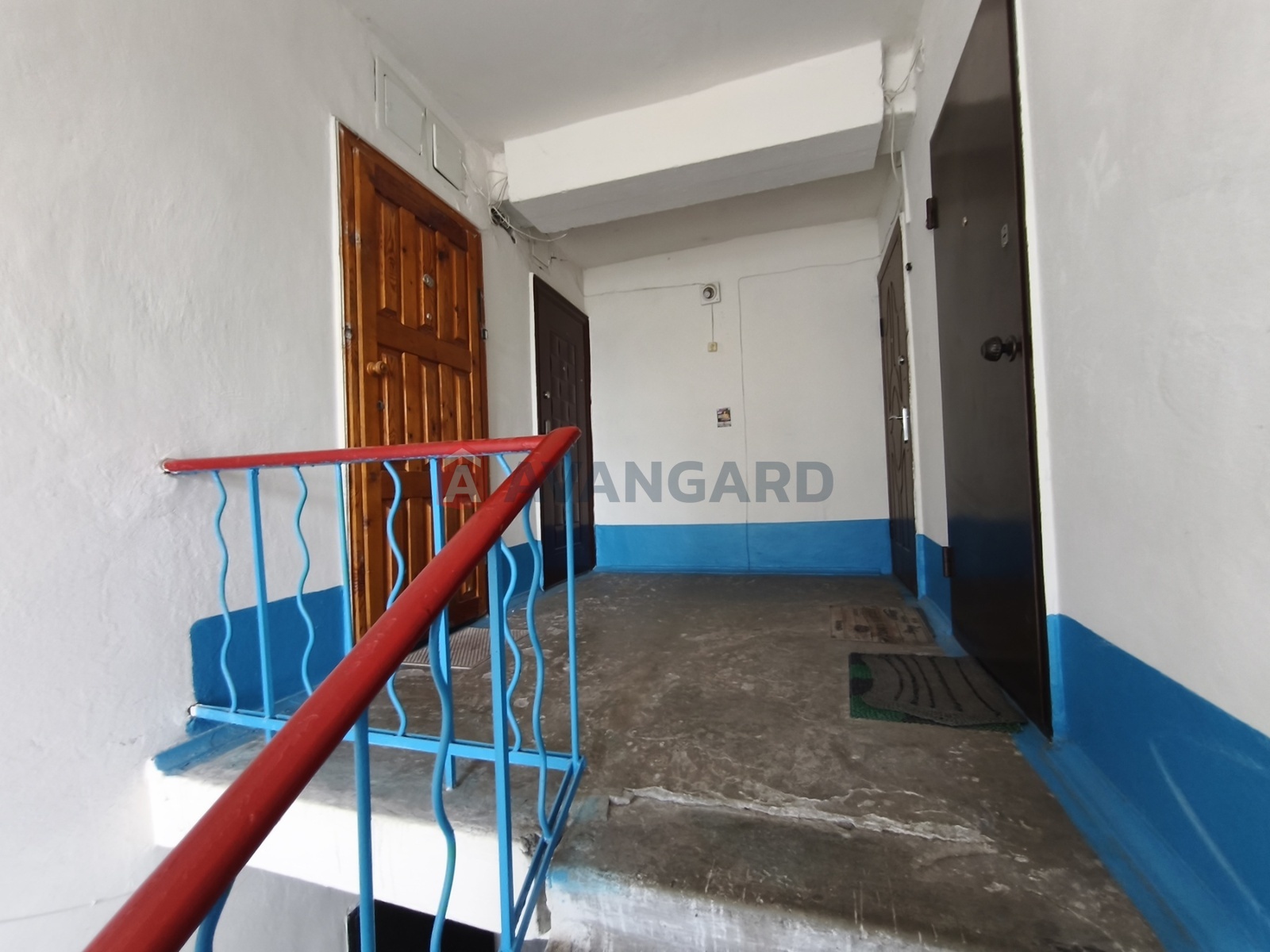 3 ��. ��������, 57/-/7 ��. �., 5/5 ������ ���� 18